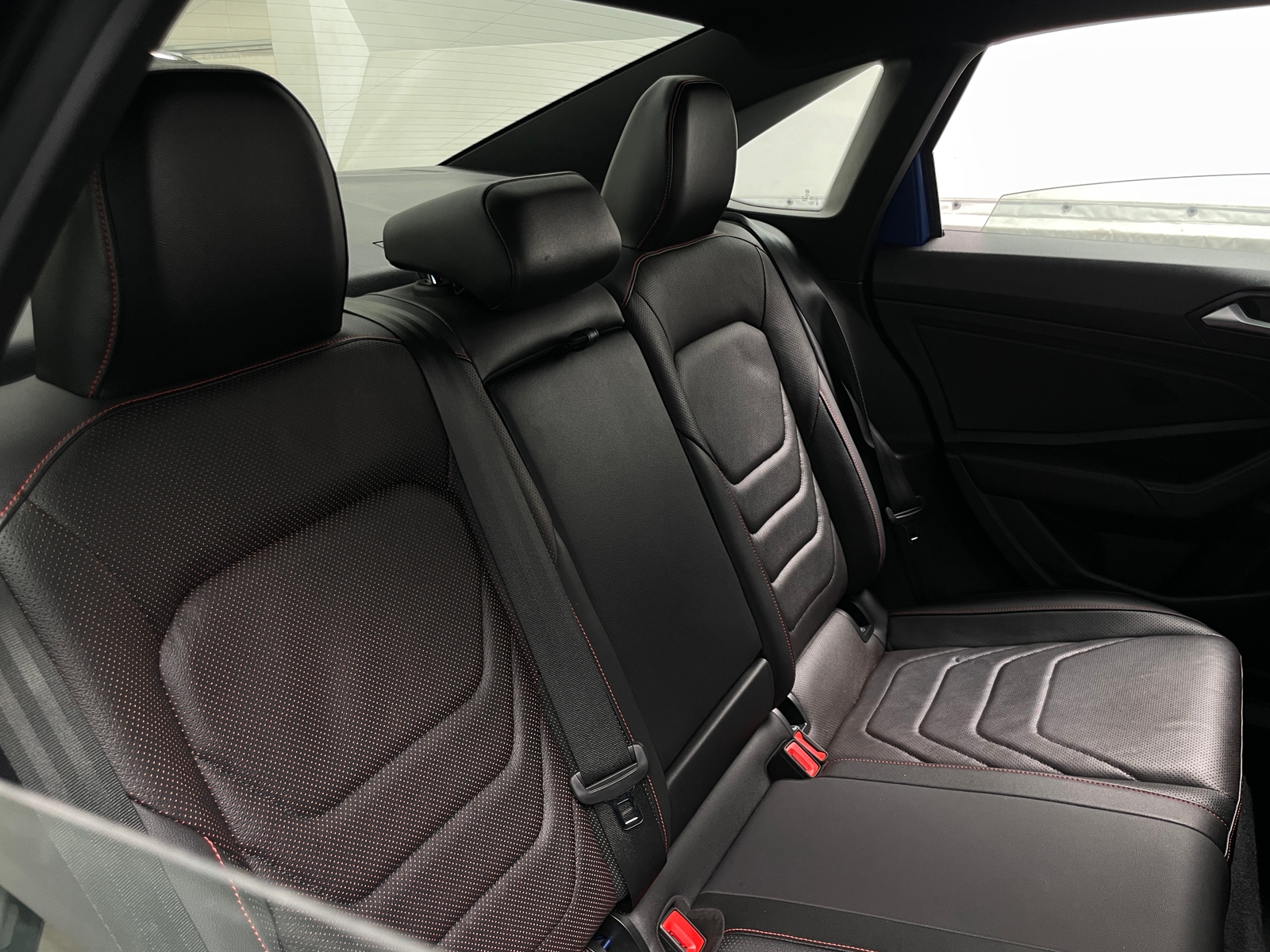 Thumbnail: 2022 Volkswagen Jetta - 5