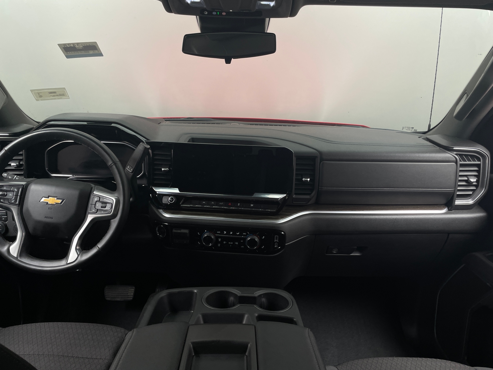 Thumbnail: 2026 Chevrolet Silverado 1500 - 3