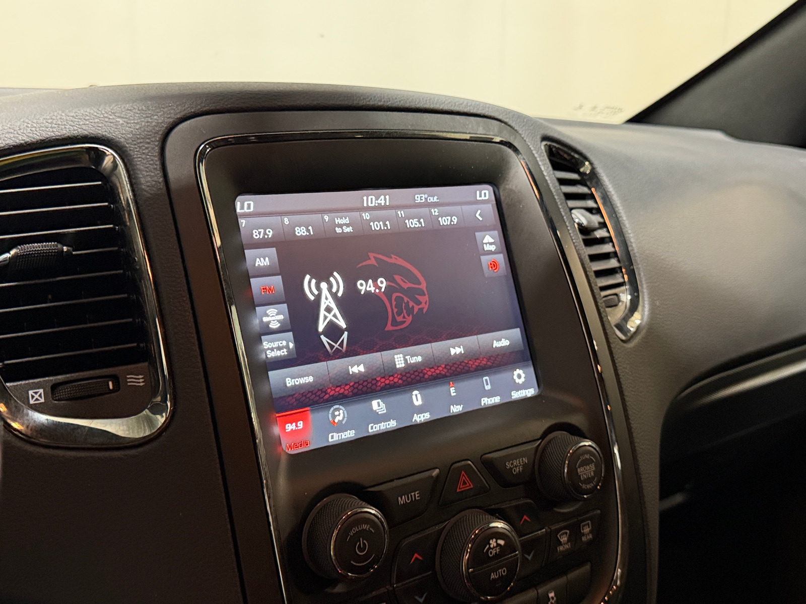Thumbnail: 2020 Dodge Durango - 3
