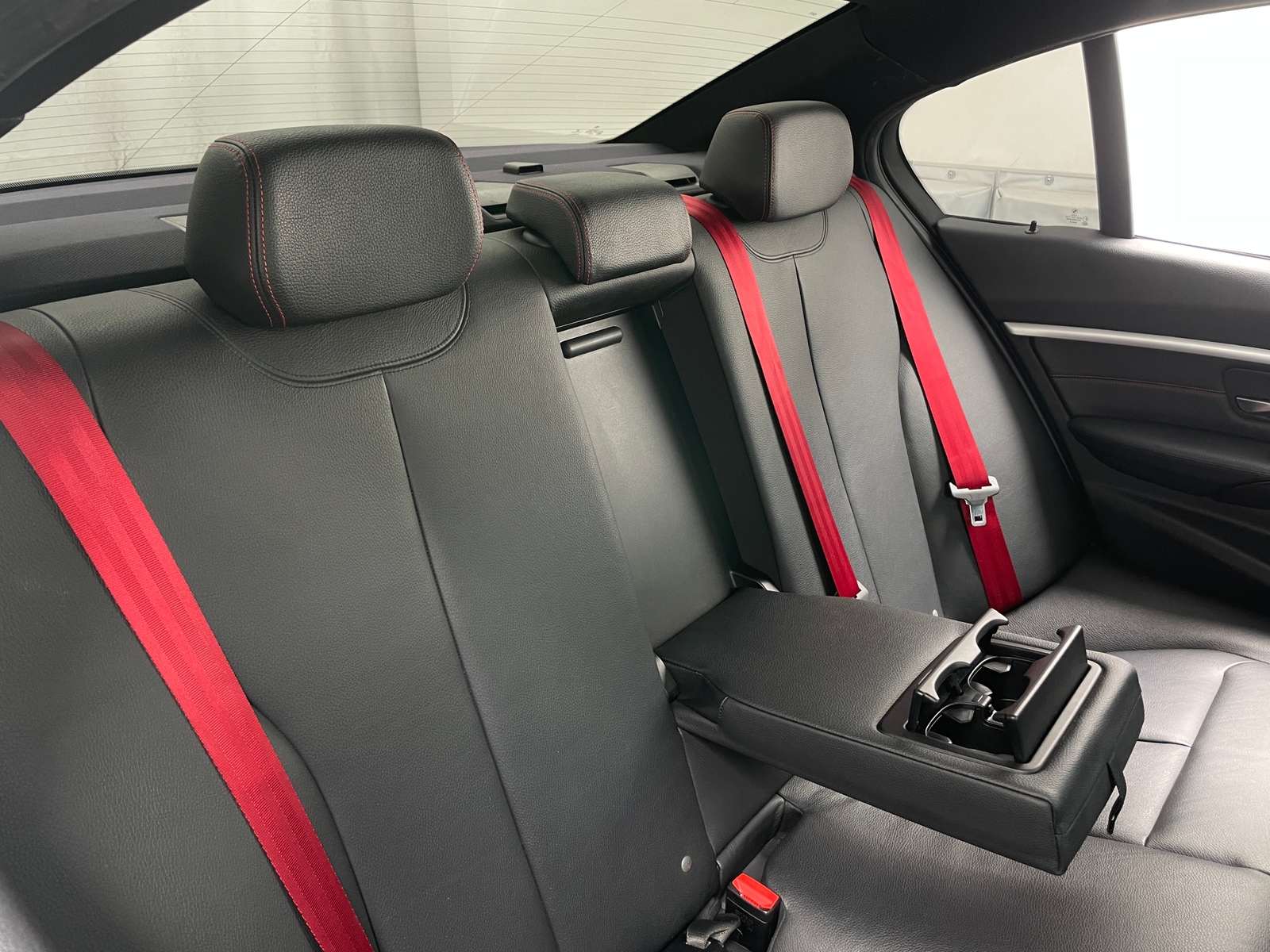 Thumbnail: 2018 BMW 3 Series - 6