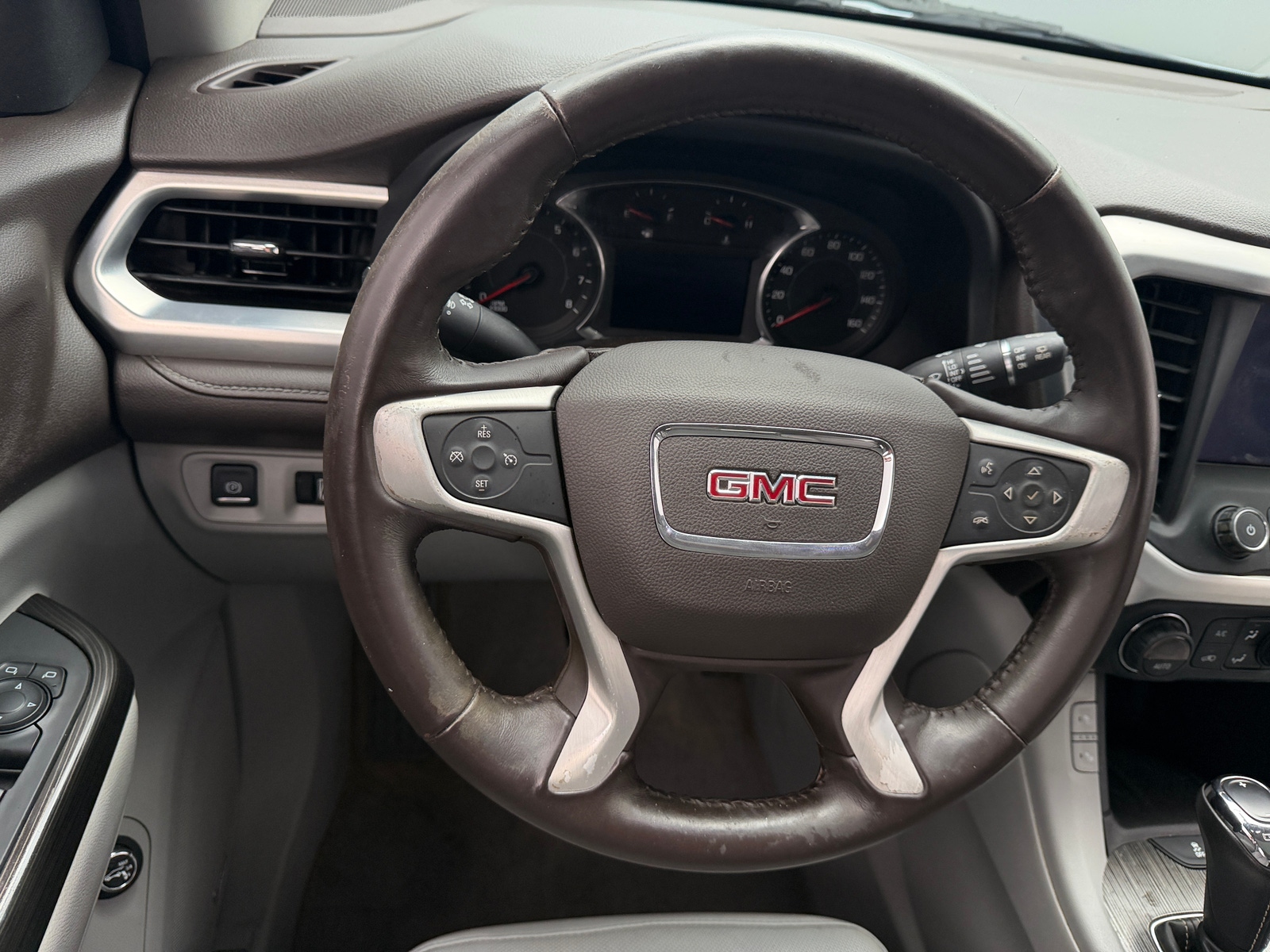 Thumbnail: 2017 GMC Acadia - 4