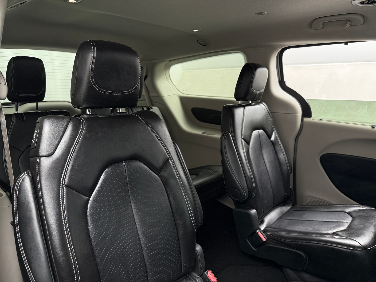 Thumbnail: 2024 Chrysler Pacifica - 5