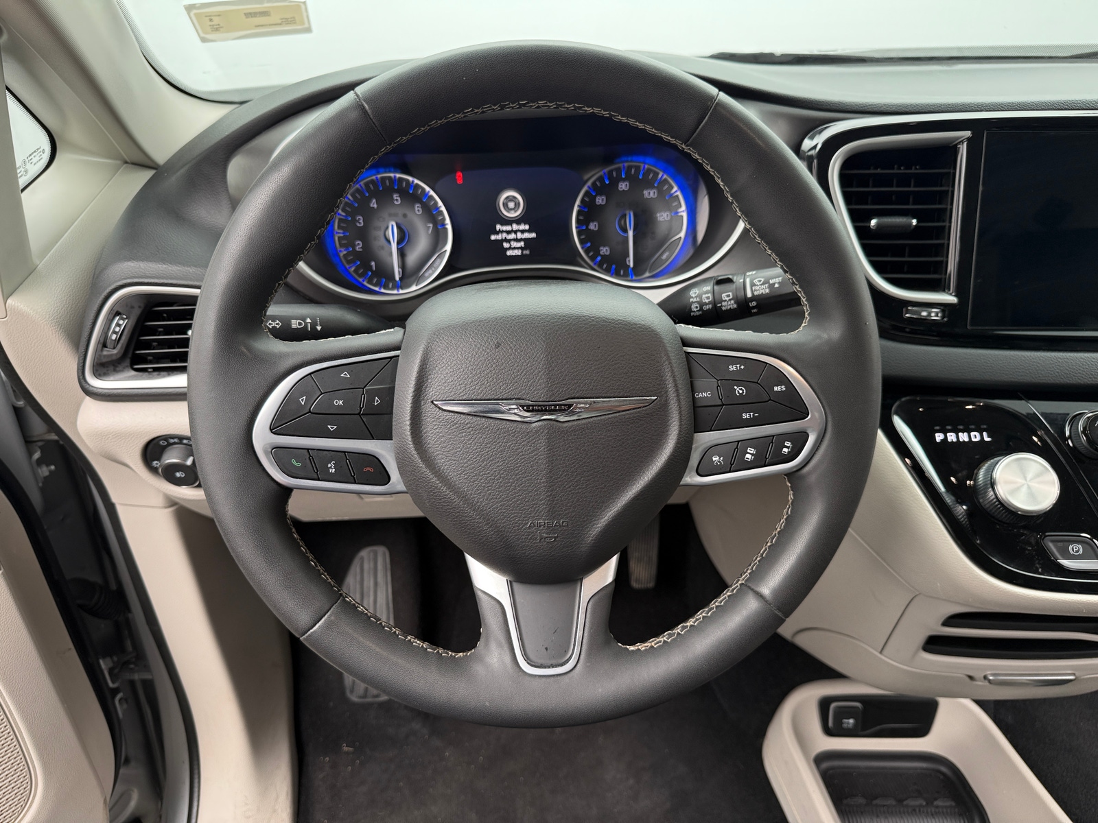 Thumbnail: 2024 Chrysler Pacifica - 4