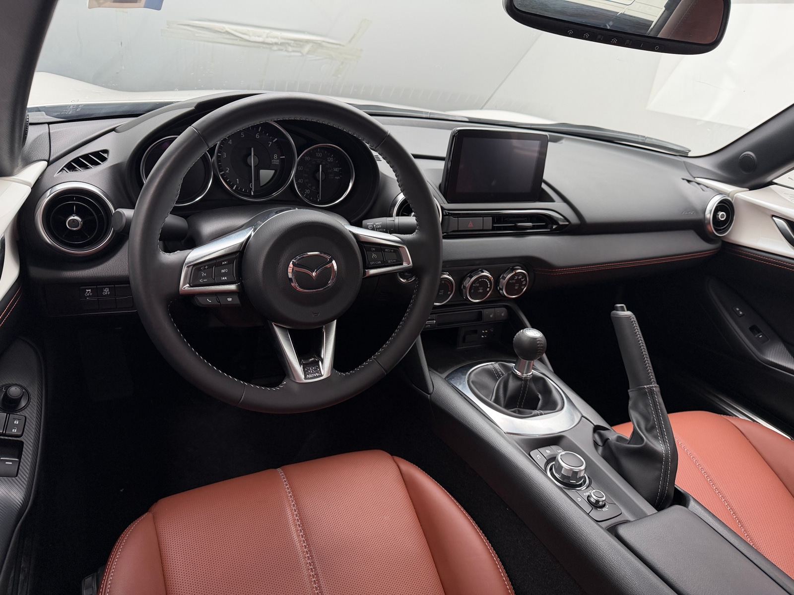 Thumbnail: 2023 Mazda MX-5 Miata - 2