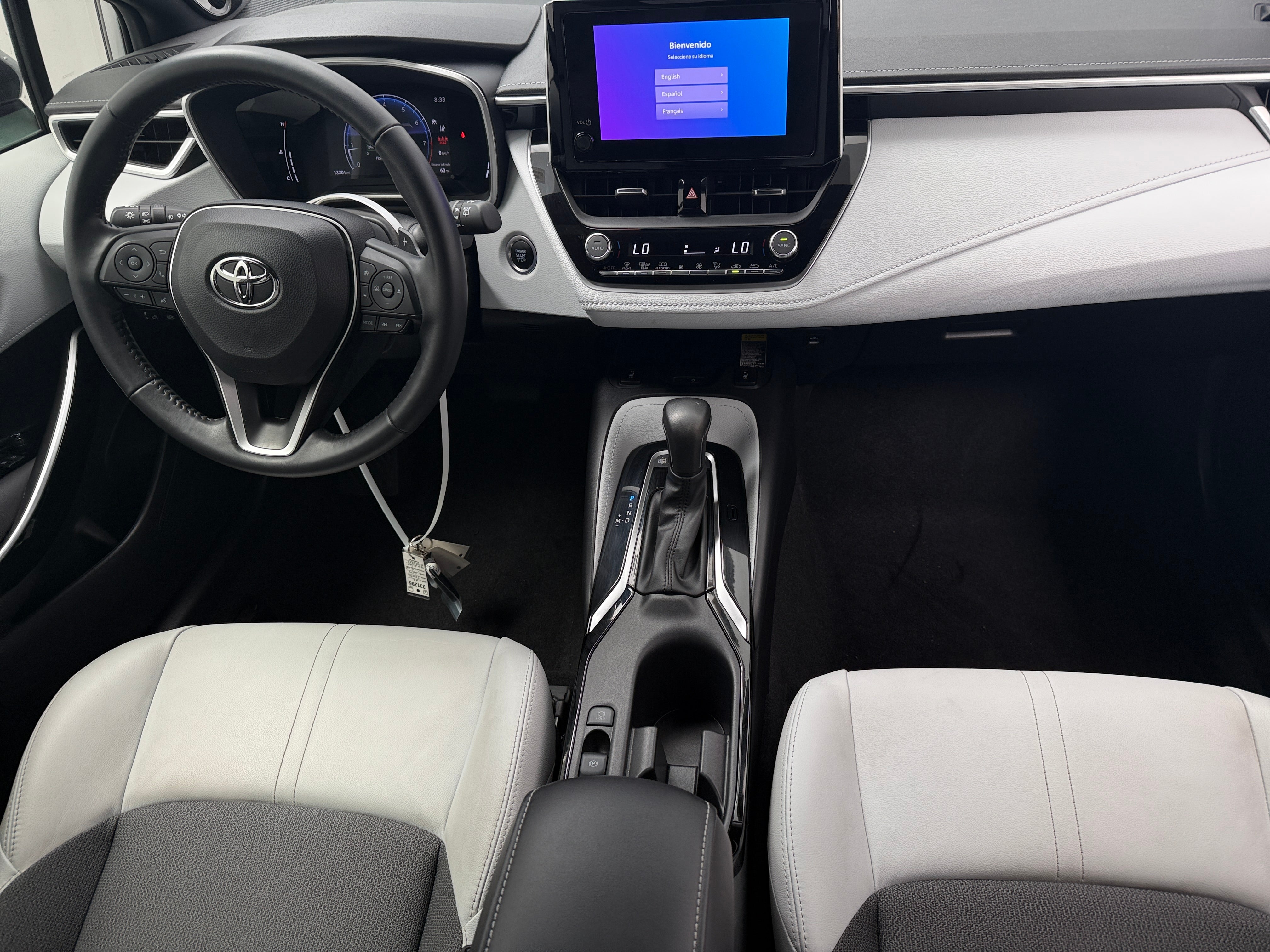 2023 Toyota Corolla Hatchback XSE - Photo 6