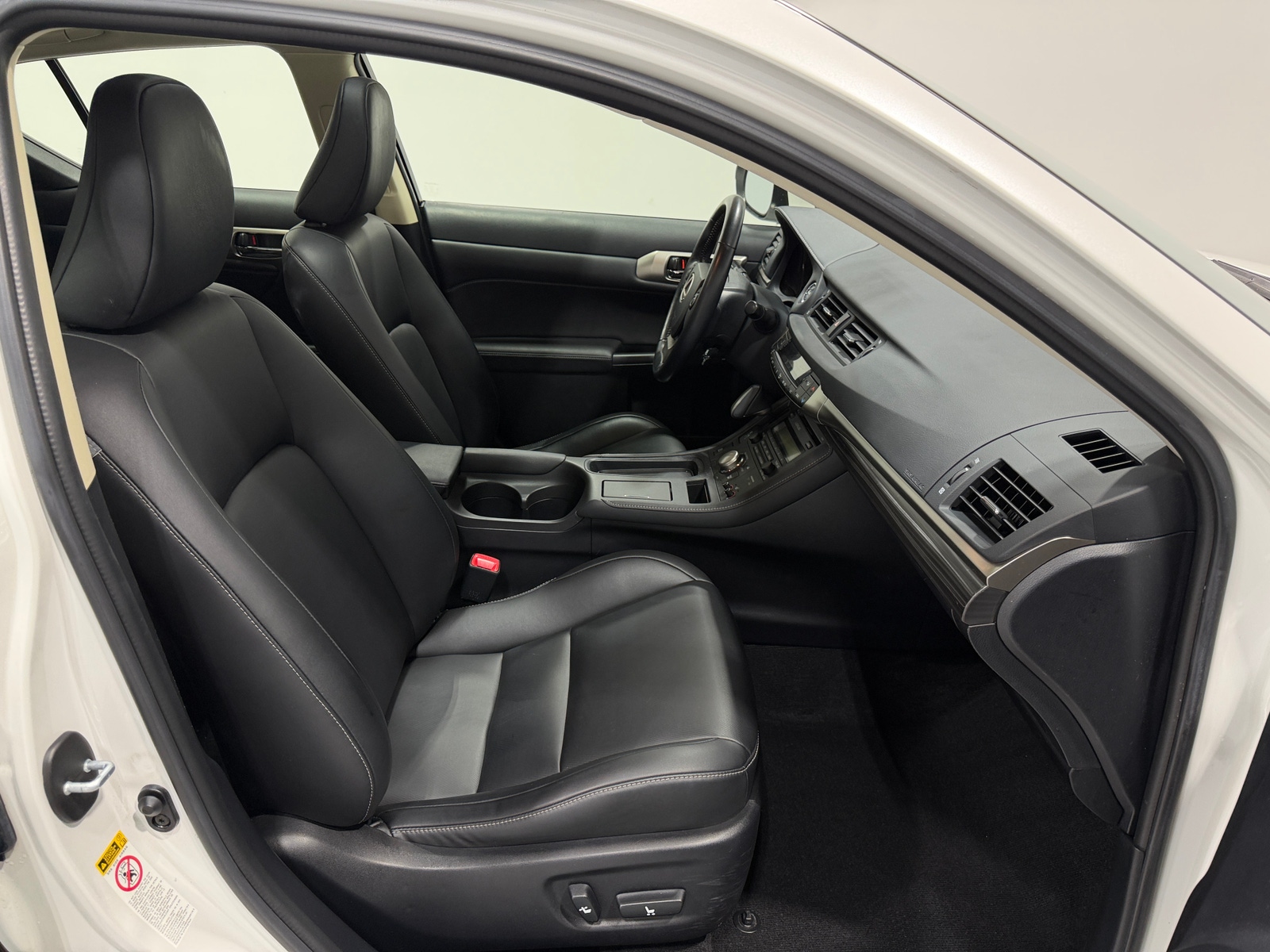 Thumbnail: 2015 Lexus CT - 2