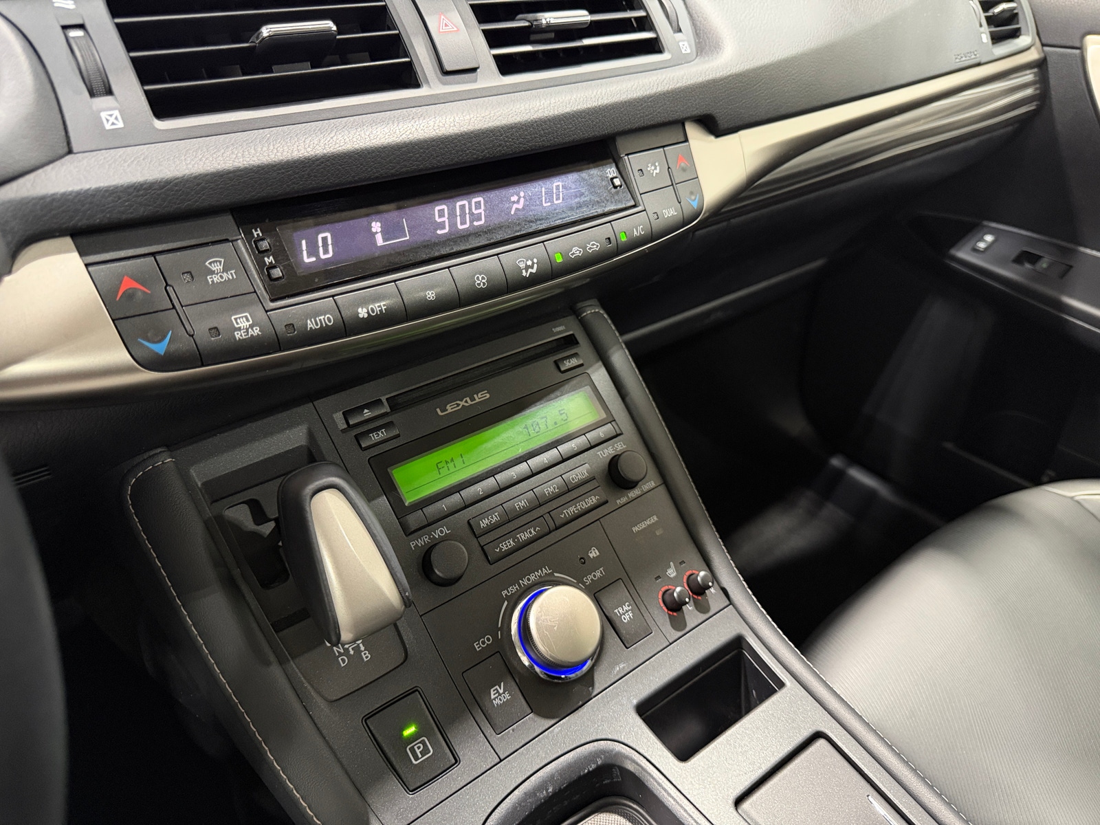 Thumbnail: 2015 Lexus CT - 4