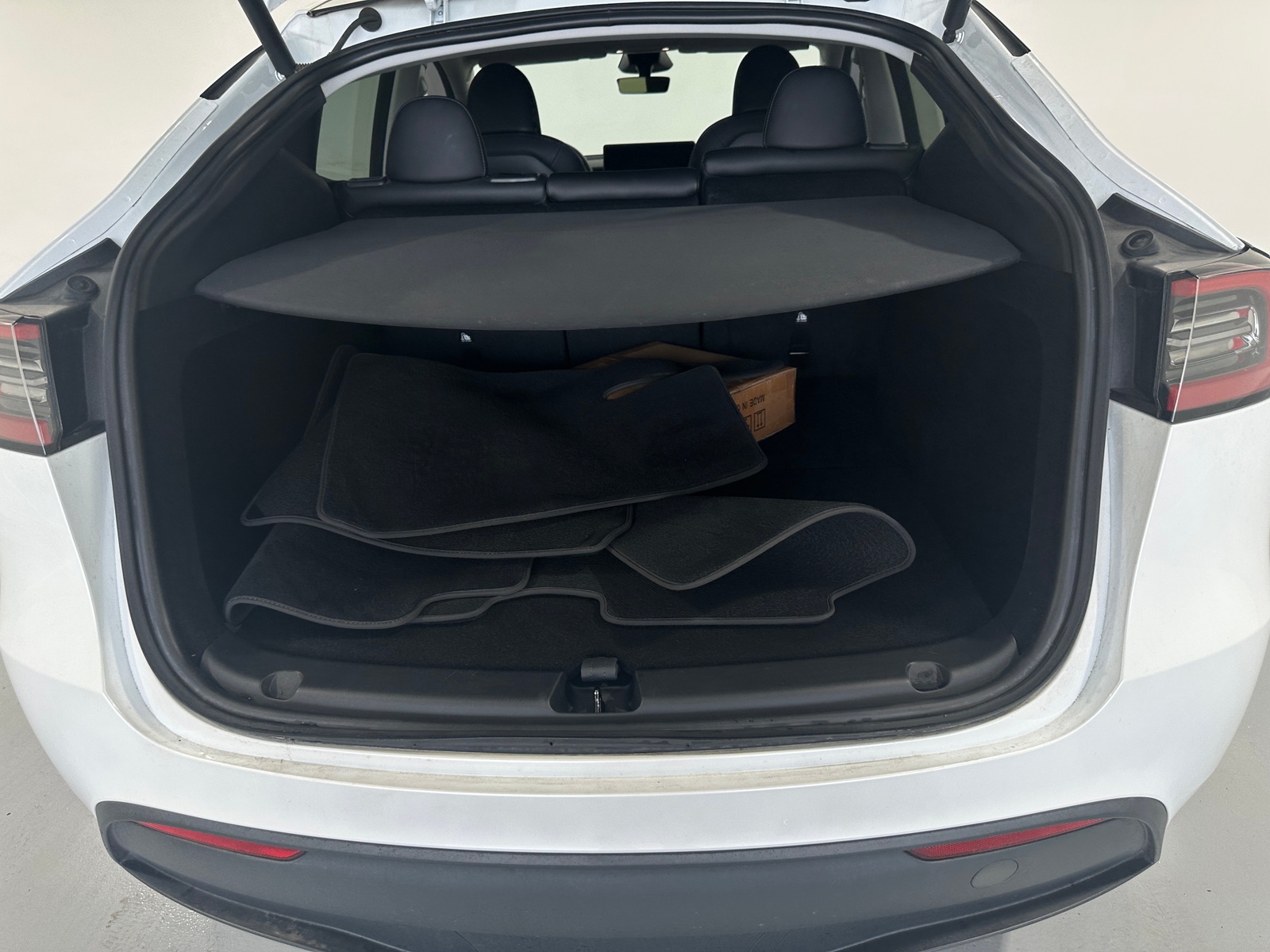 Thumbnail: 2023 Tesla Model Y - 6