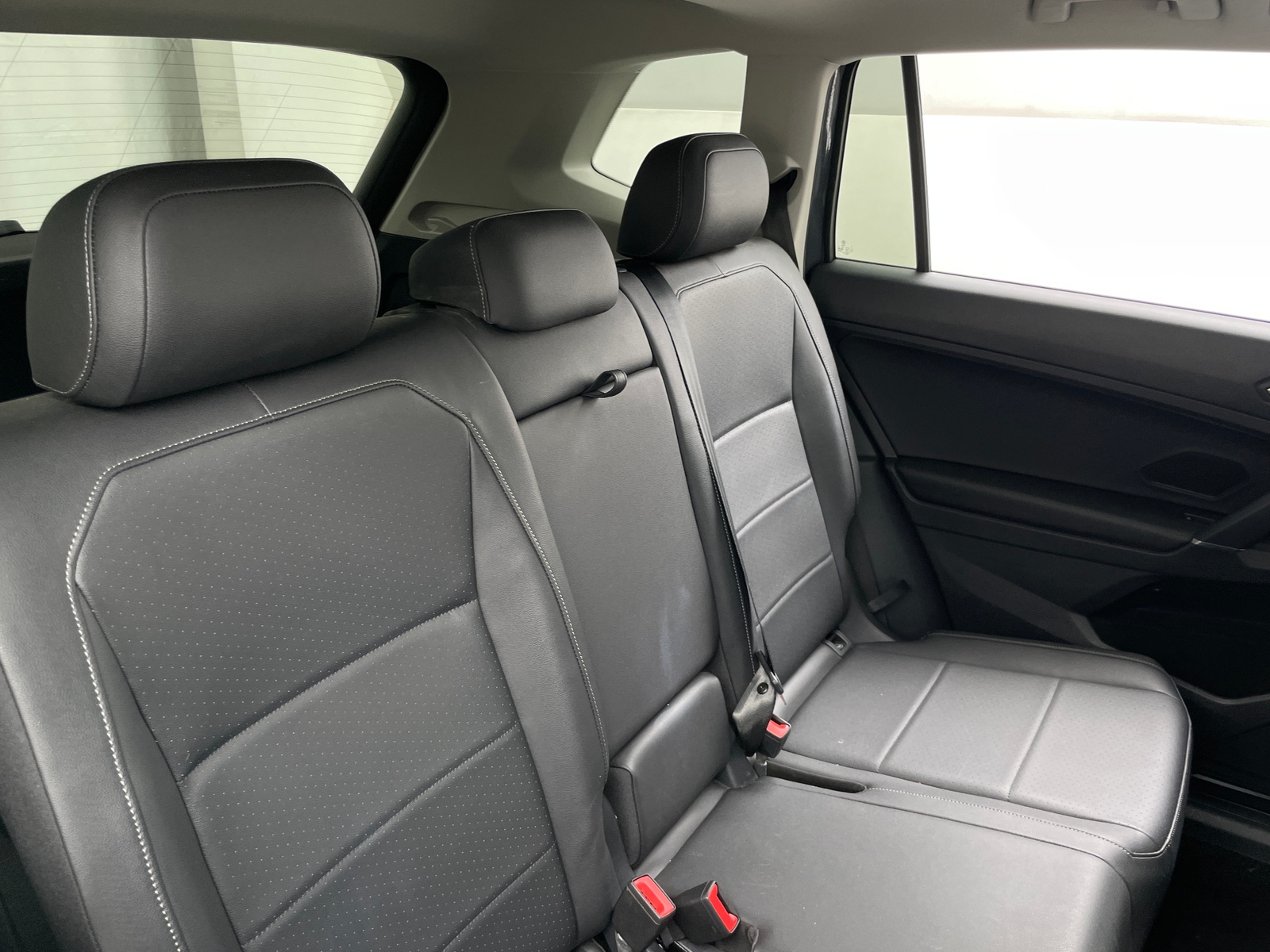 Thumbnail: 2020 Volkswagen Tiguan - 6