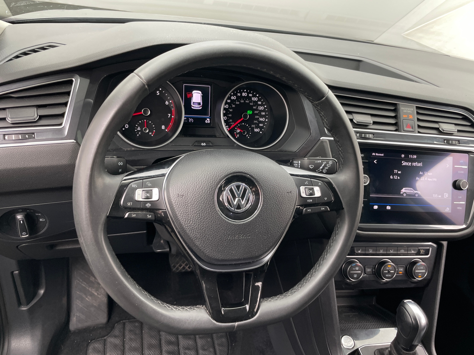 Thumbnail: 2020 Volkswagen Tiguan - 5