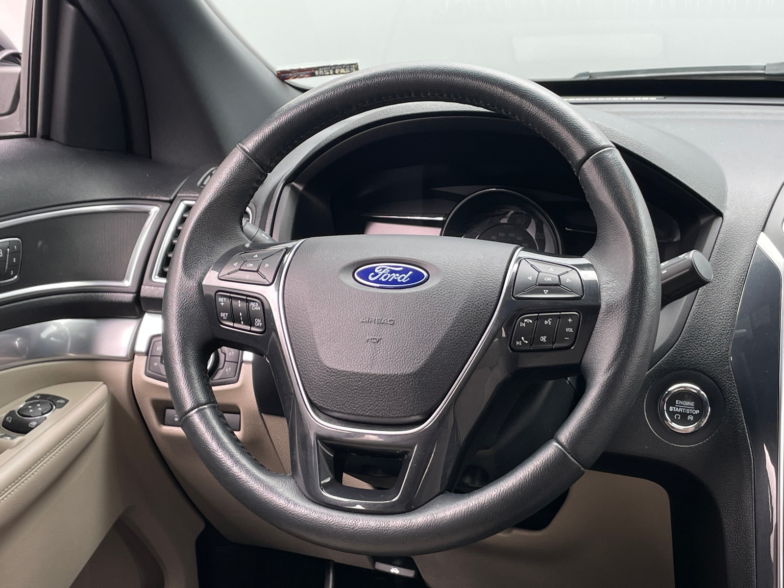Thumbnail: 2018 Ford Explorer - 4