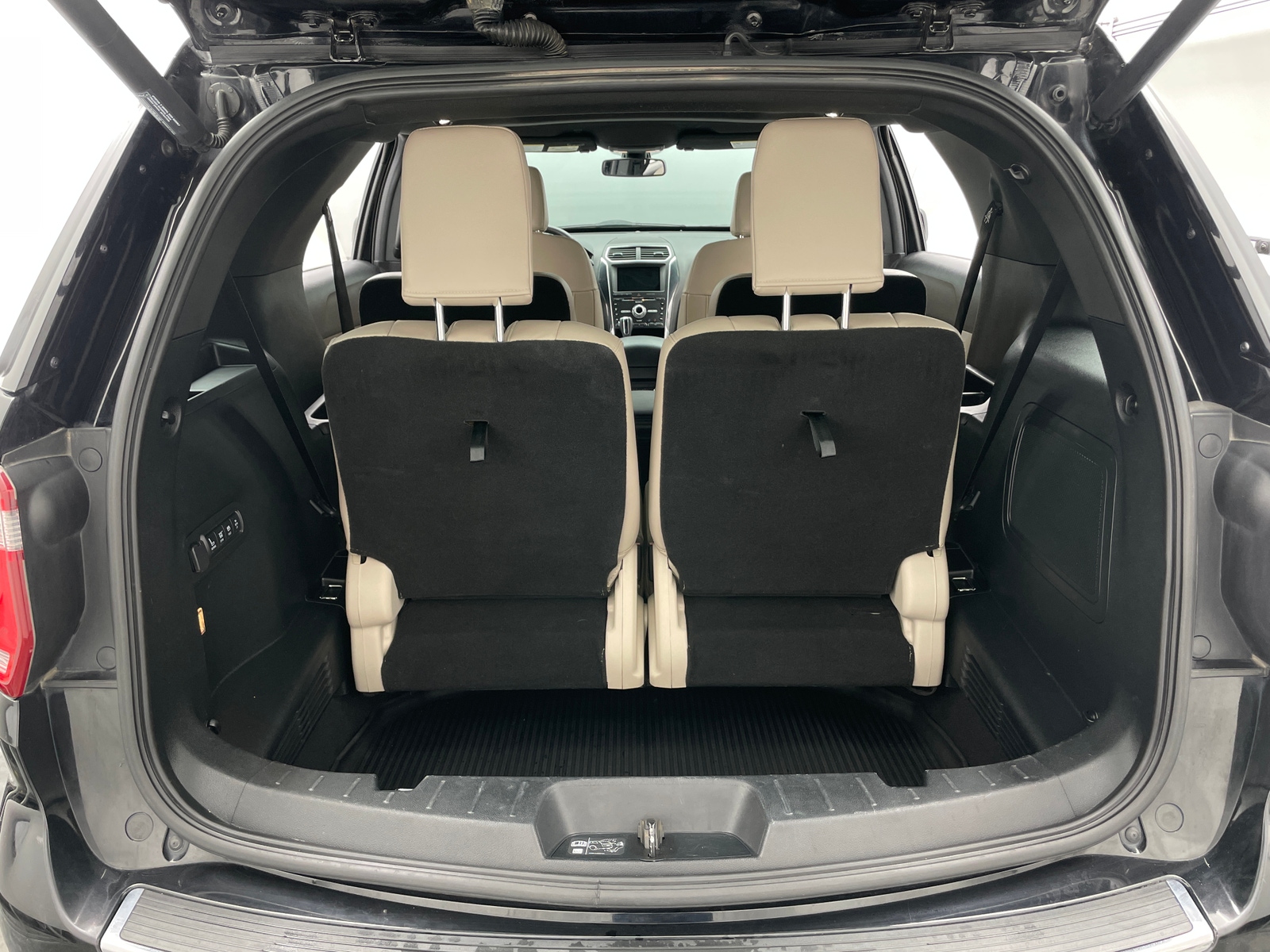 Thumbnail: 2018 Ford Explorer - 6