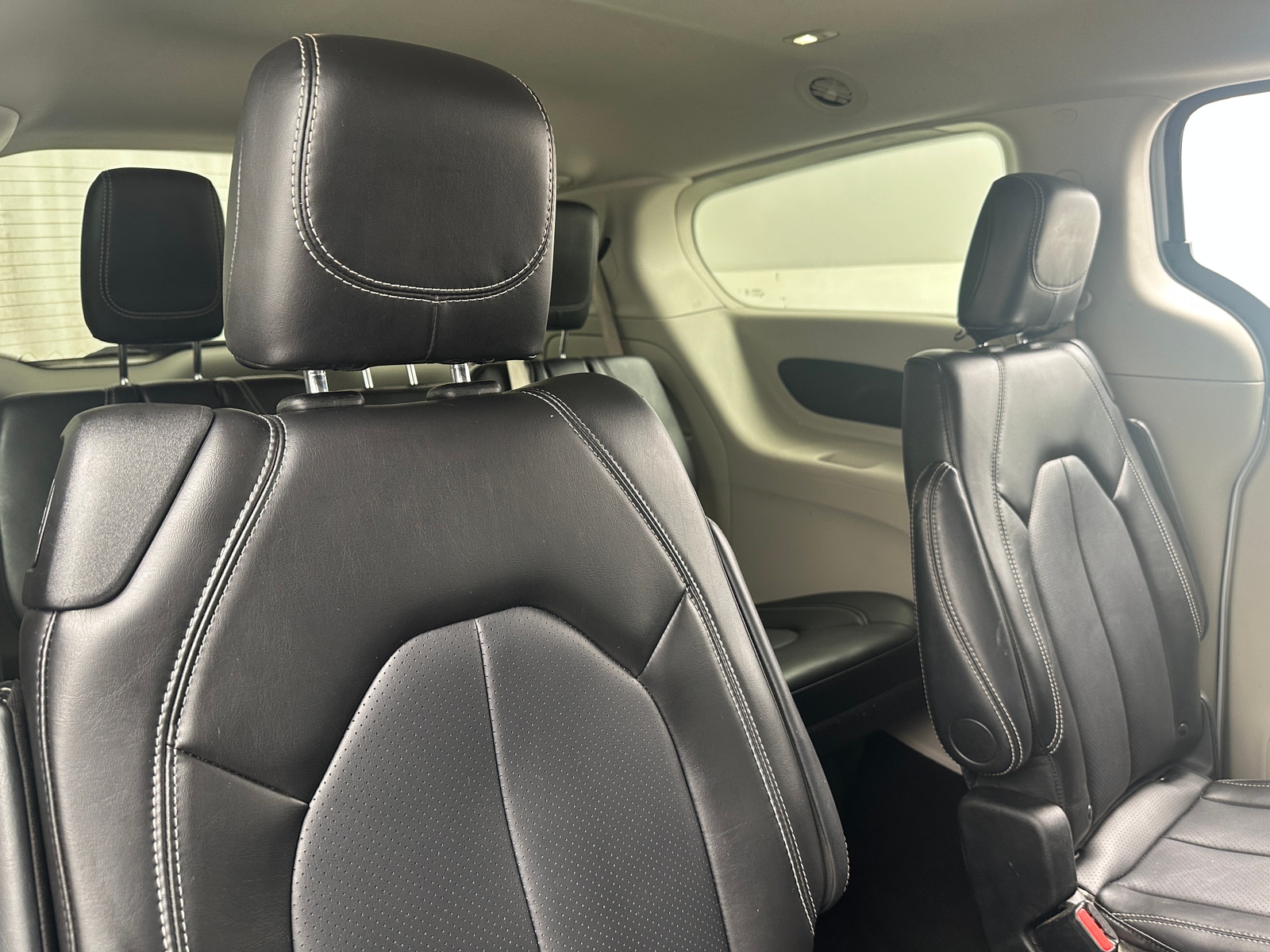 Thumbnail: 2024 Chrysler Pacifica - 5