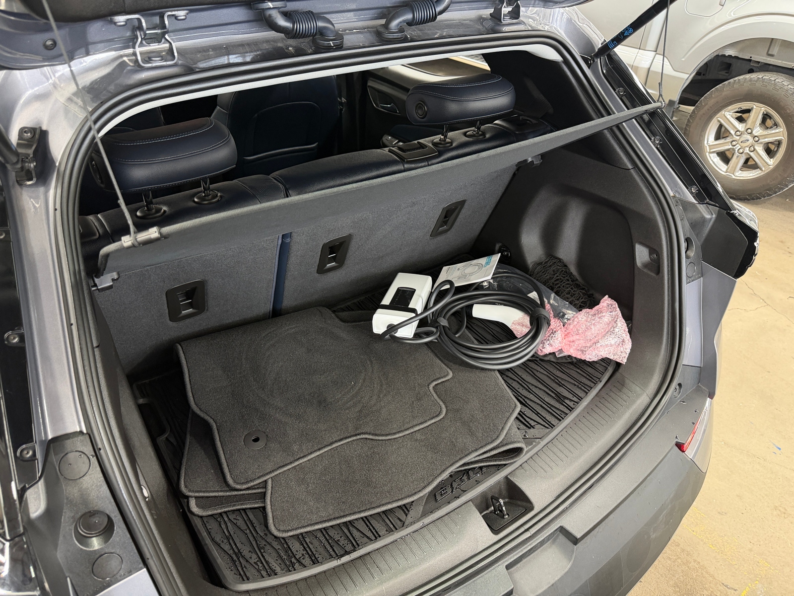 Thumbnail: 2023 Chevrolet Bolt EUV - 6