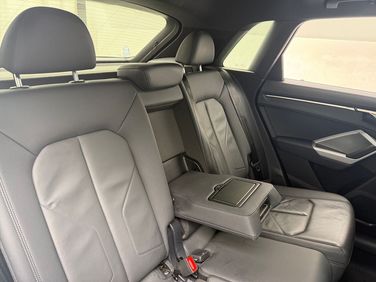 Thumbnail: 2024 Audi Q3 - 6