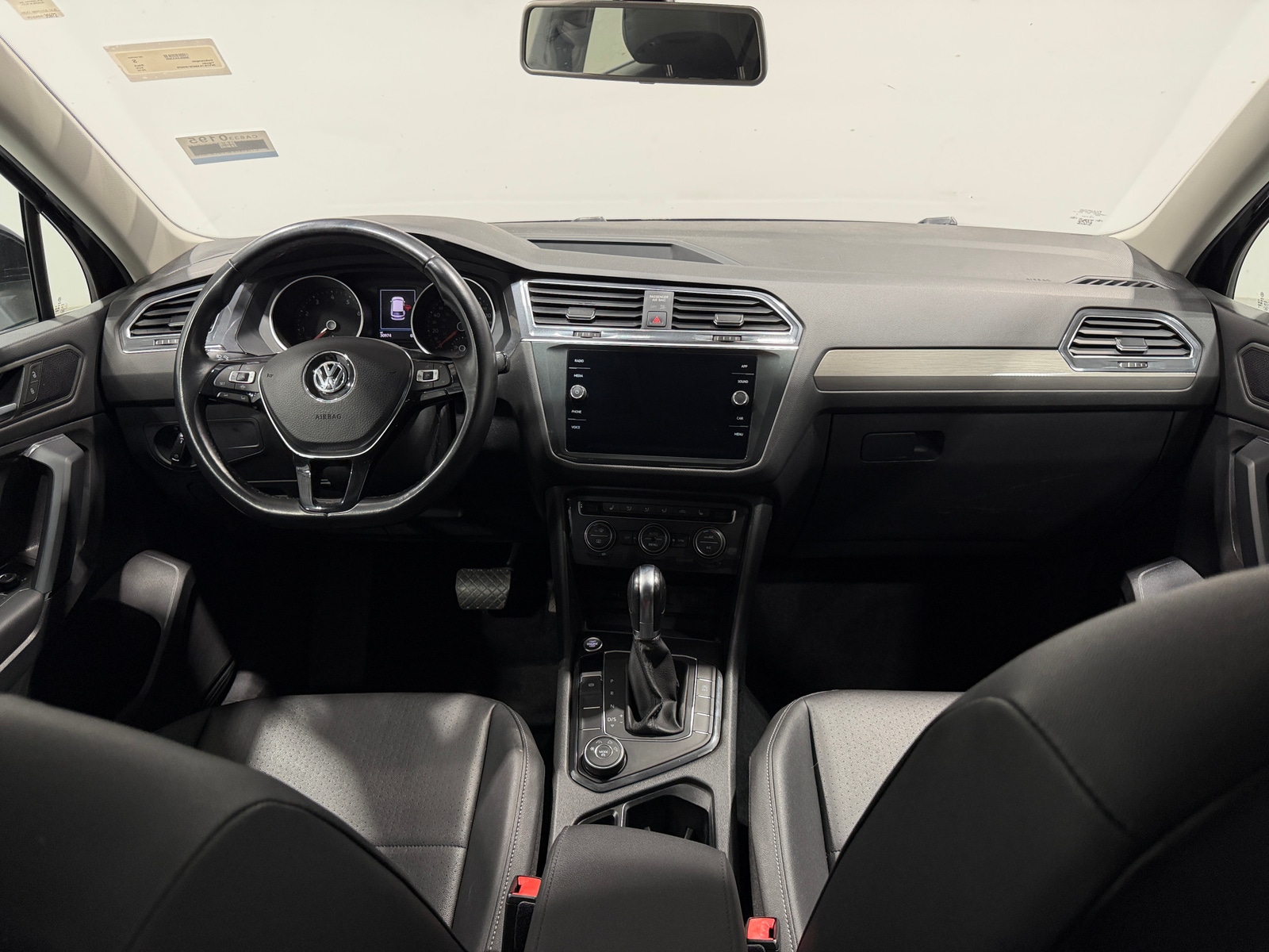 Thumbnail: 2019 Volkswagen Tiguan - 3