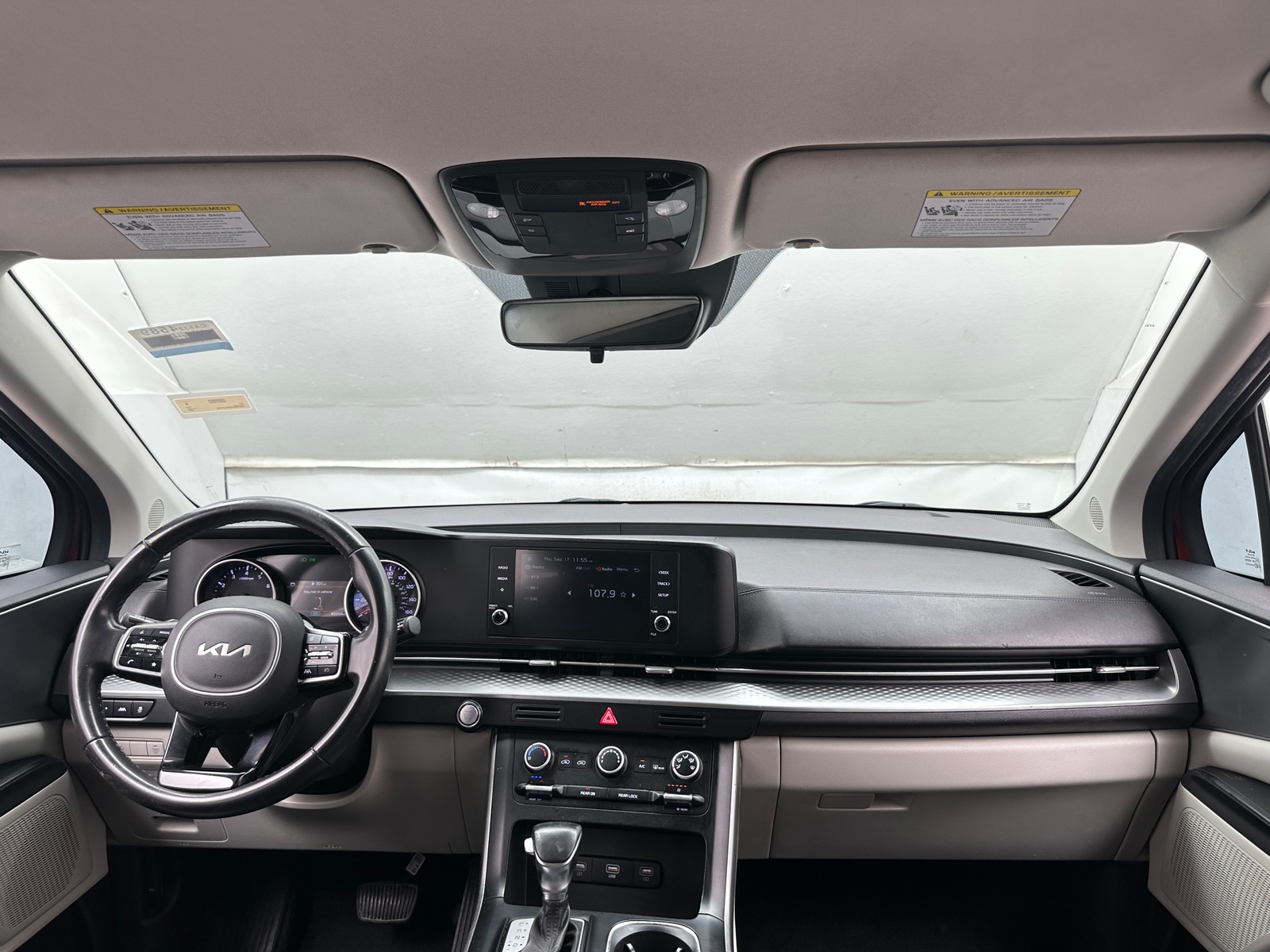 Thumbnail: 2023 Kia Carnival - 2