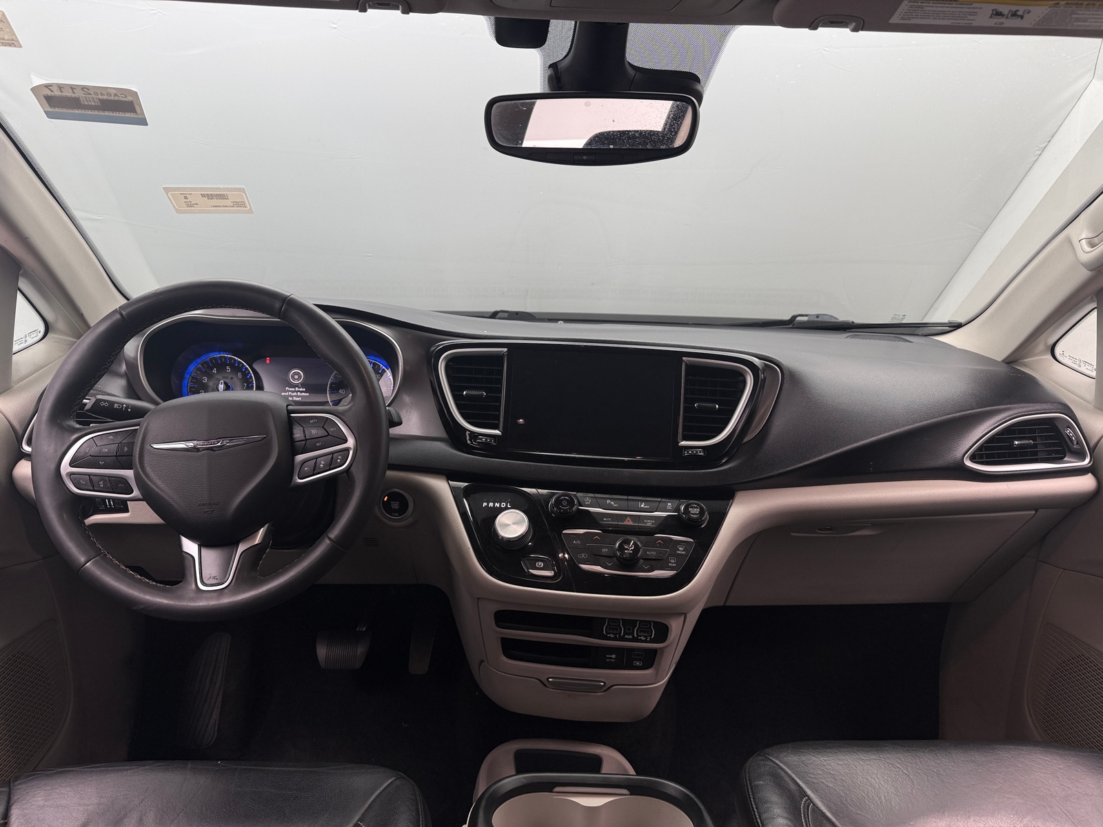 Thumbnail: 2022 Chrysler Pacifica - 2