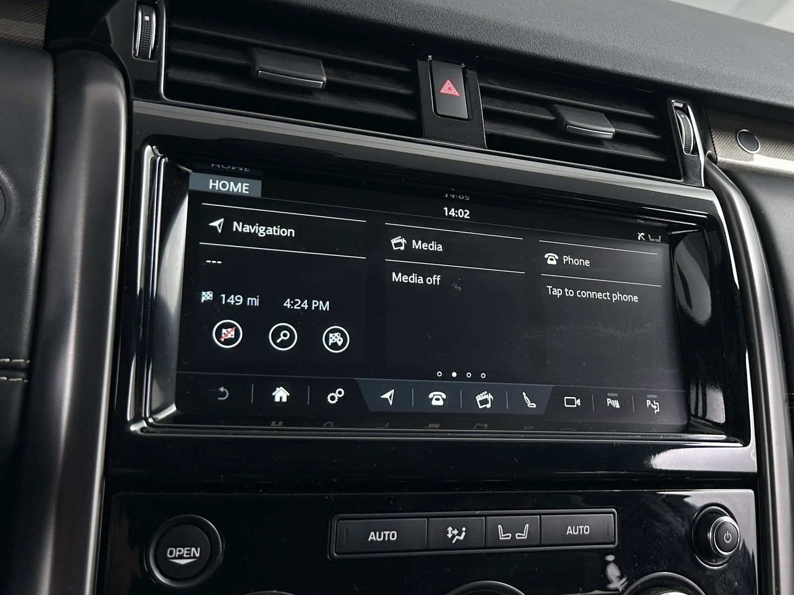 Thumbnail: 2019 Land Rover Discovery - 3