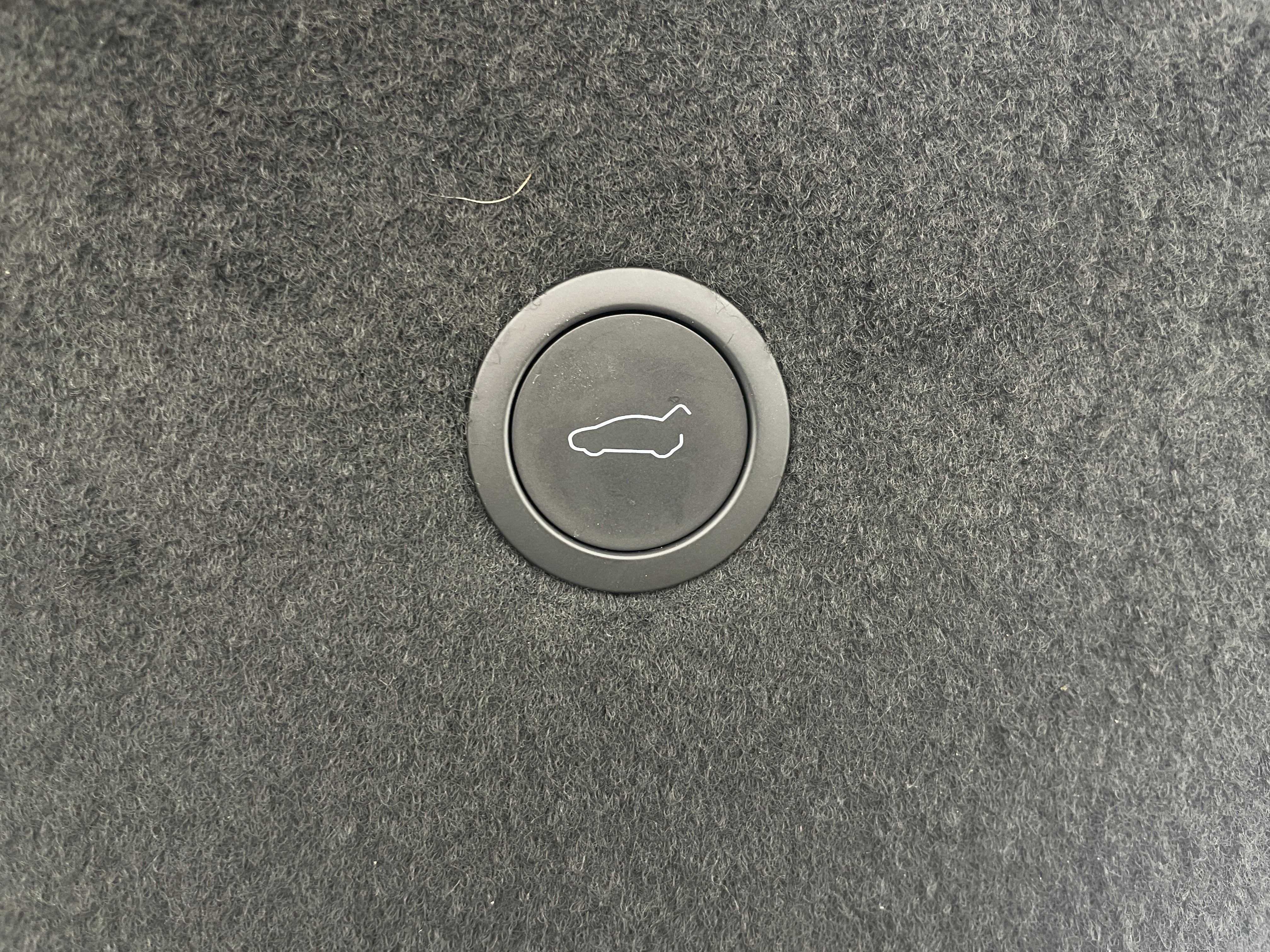 Used 2025 Tesla Model S Base with VIN 5YJSA1E50SF552201 for sale in Oak Creek, WI