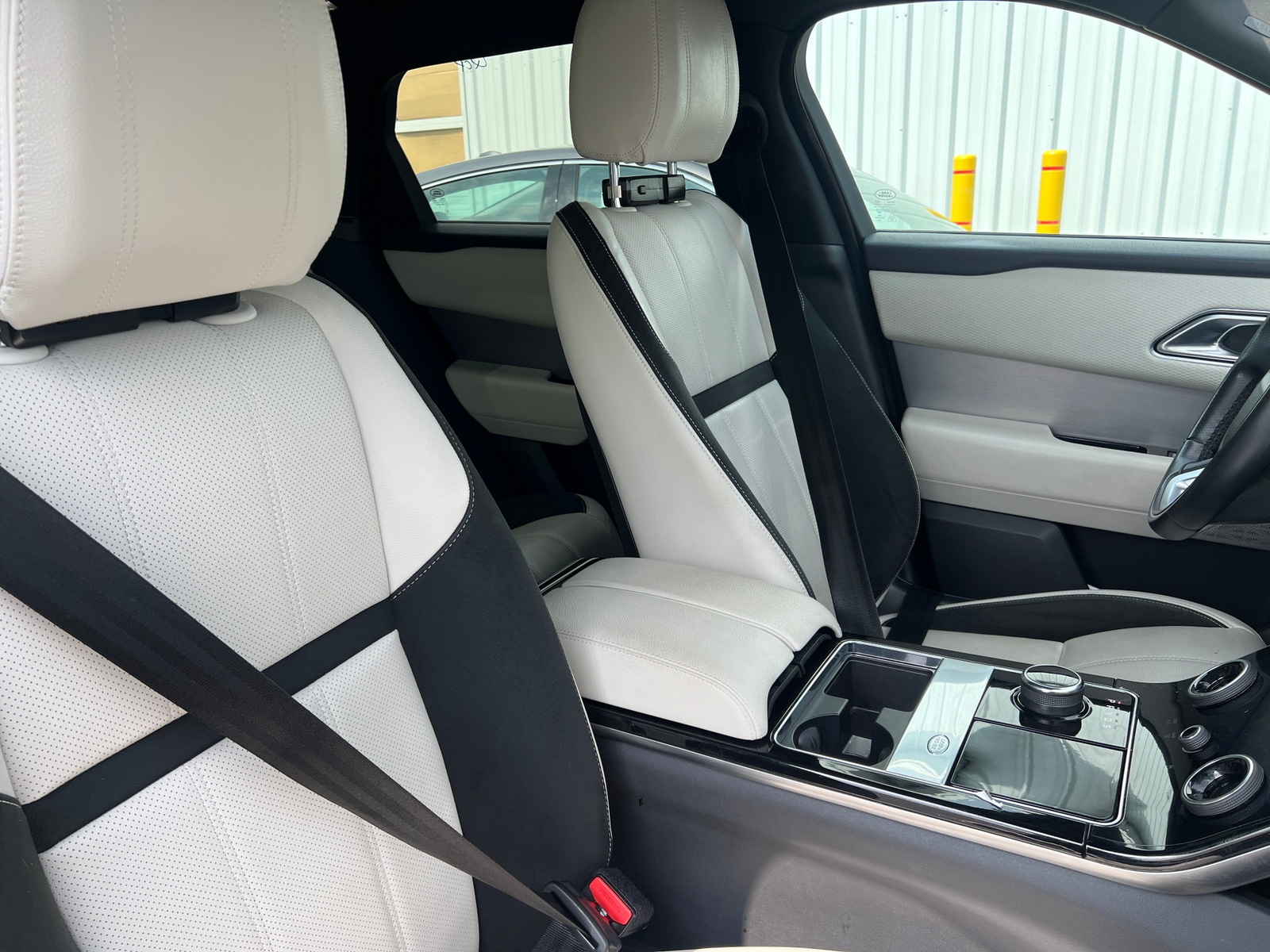 Thumbnail: 2019 Land Rover Range Rover Velar - 2