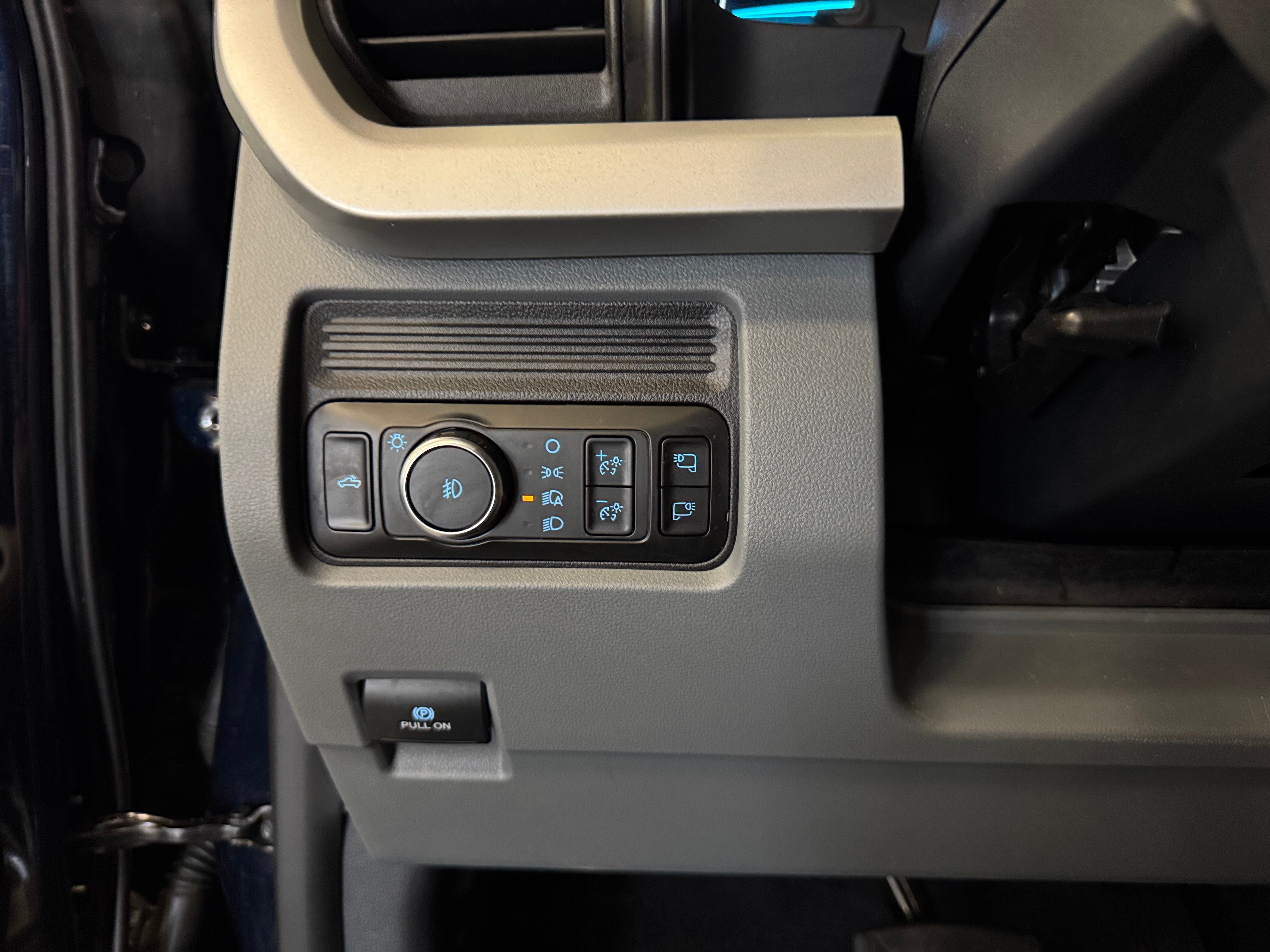2025 Ford F-250 Super Duty XLT - Photo 12