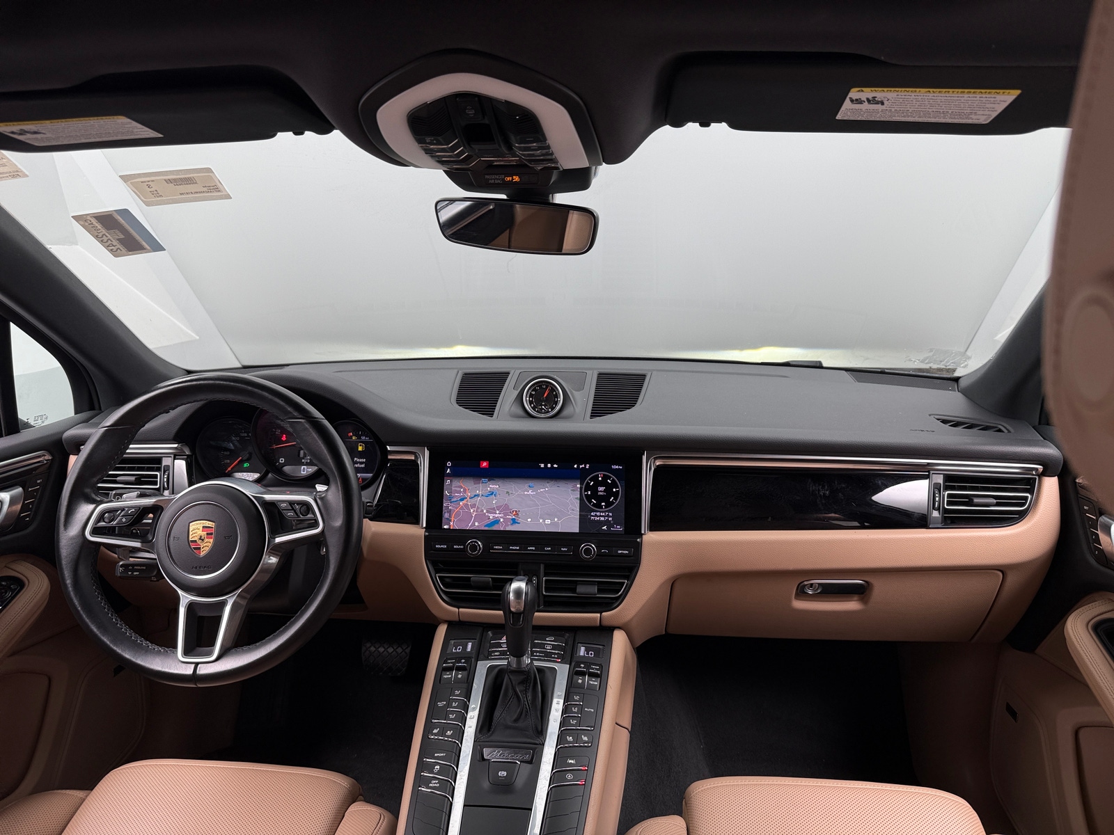 Thumbnail: 2021 Porsche Macan - 3