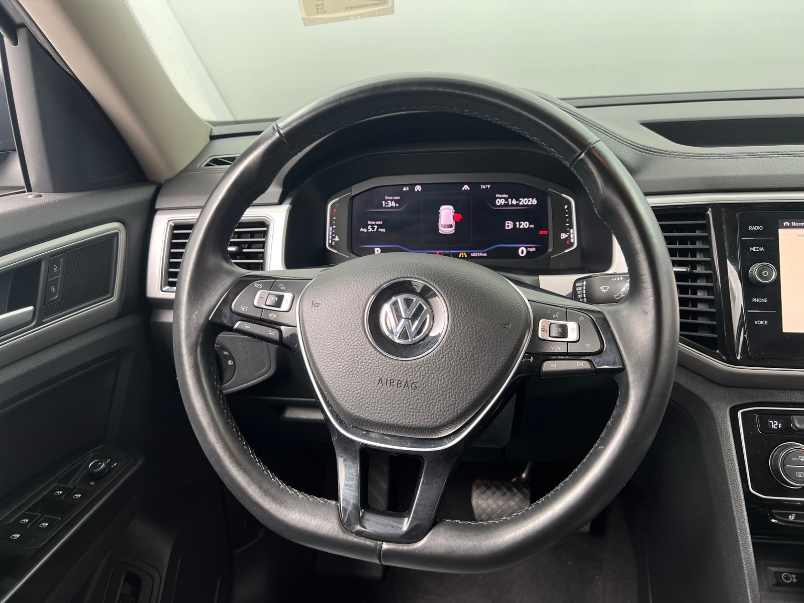 Thumbnail: 2019 Volkswagen Atlas - 4