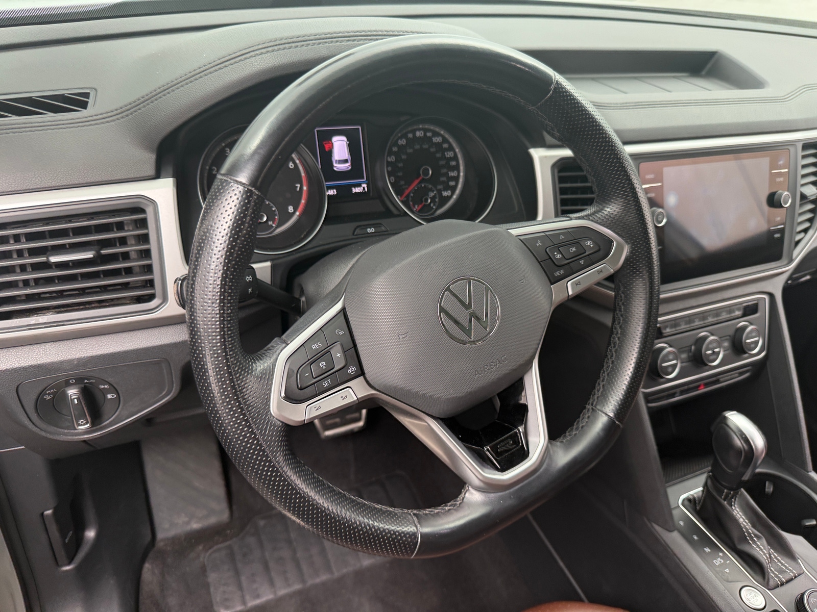Thumbnail: 2021 Volkswagen Atlas - 4