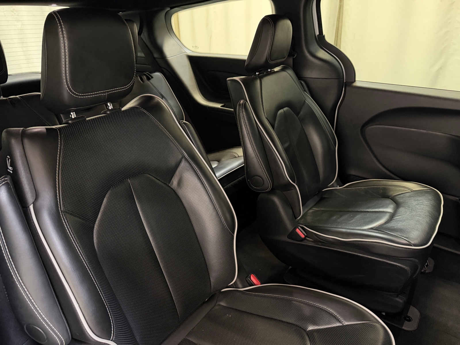 Thumbnail: 2024 Chrysler Pacifica - 5
