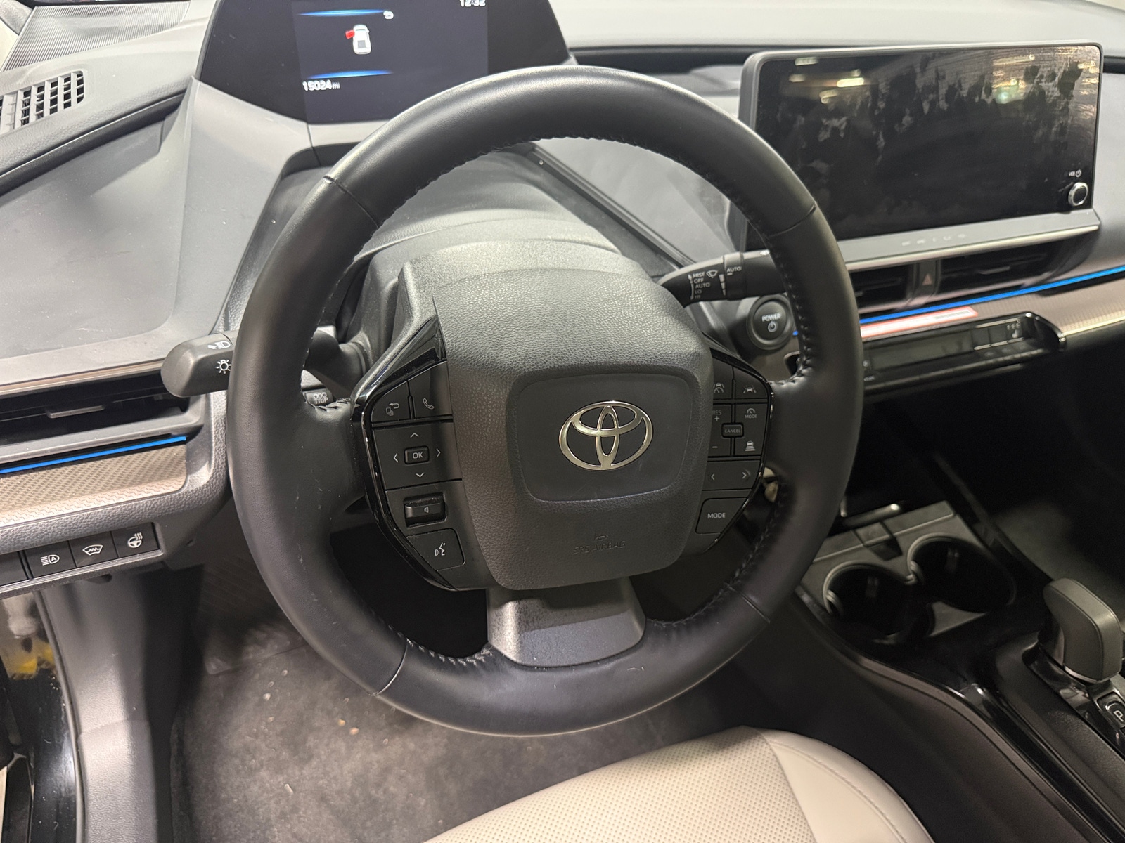 Thumbnail: 2024 Toyota Prius - 5