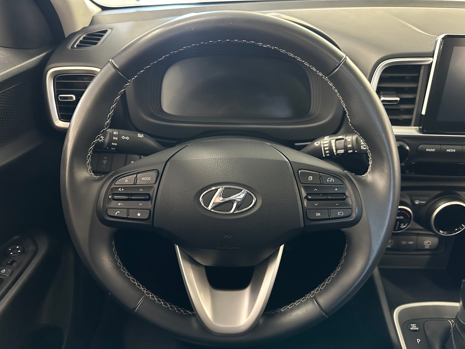 Thumbnail: 2025 Hyundai Venue - 5