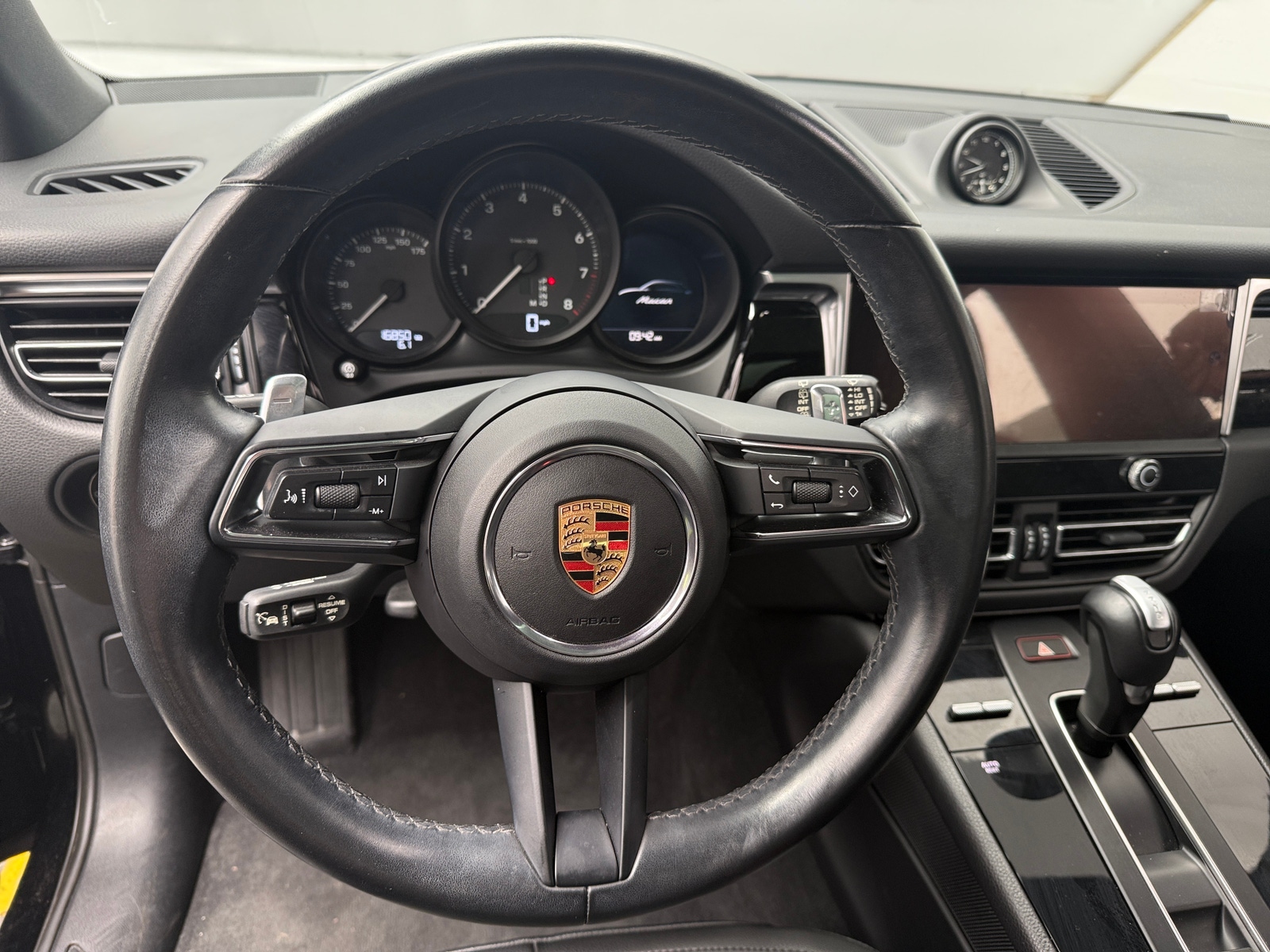 Thumbnail: 2024 Porsche Macan - 4