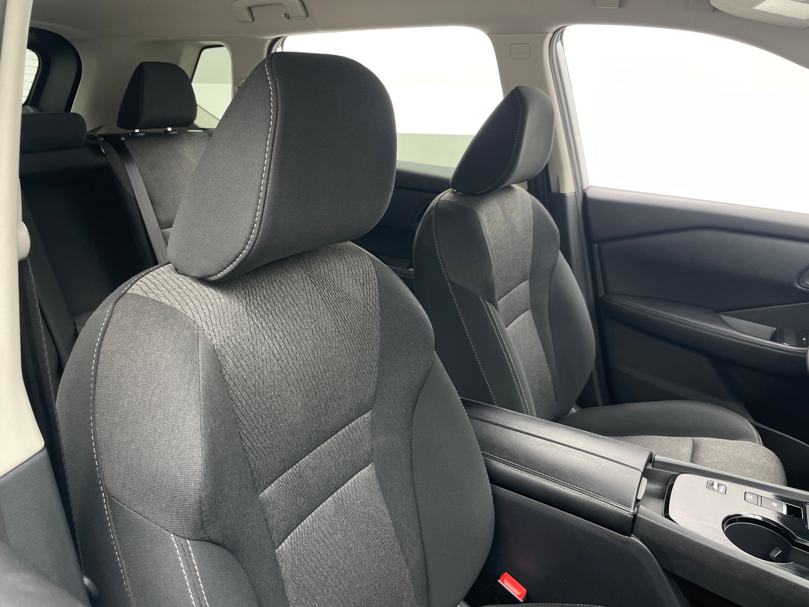 Thumbnail: 2025 Nissan Rogue - 2