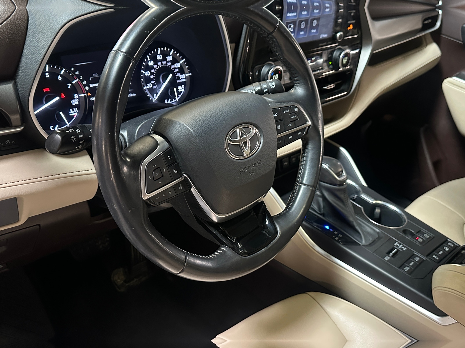 Thumbnail: 2021 Toyota Highlander - 5