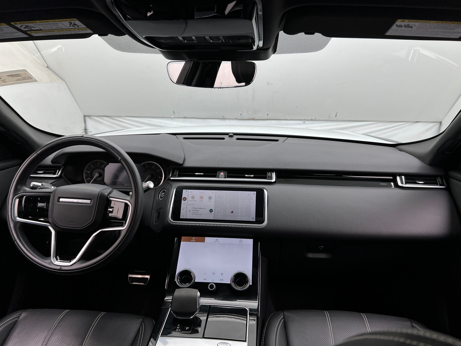 Thumbnail: 2022 Land Rover Range Rover Velar - 3