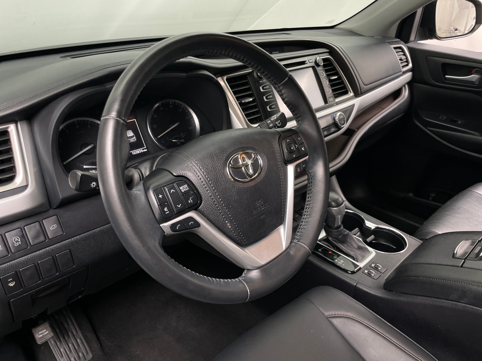 Thumbnail: 2019 Toyota Highlander - 5