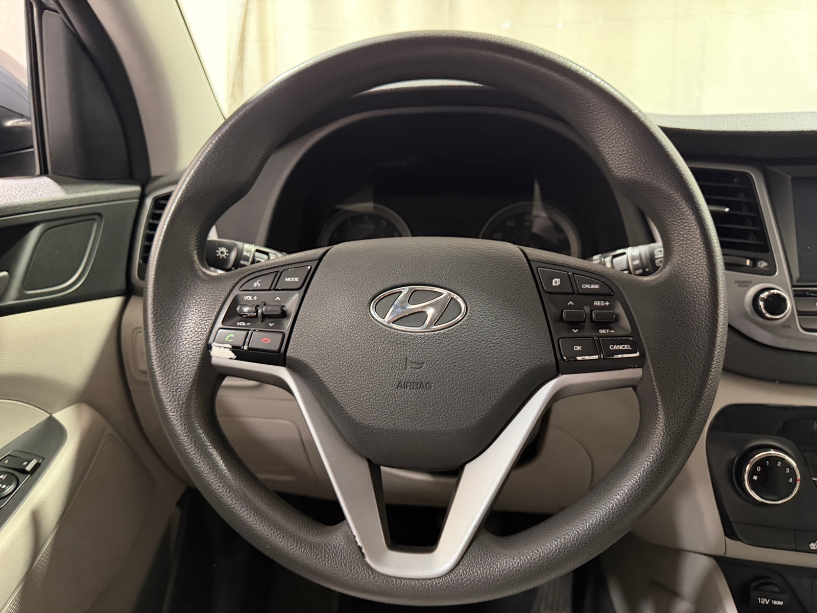 Thumbnail: 2018 Hyundai Tucson - 5