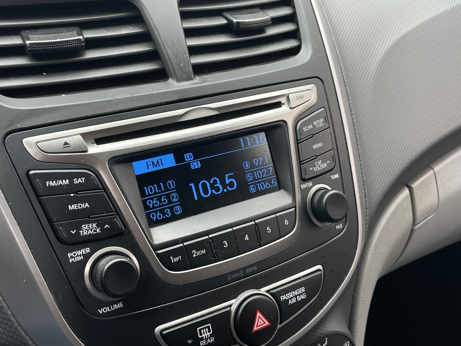 Thumbnail: 2016 Hyundai Accent - 4