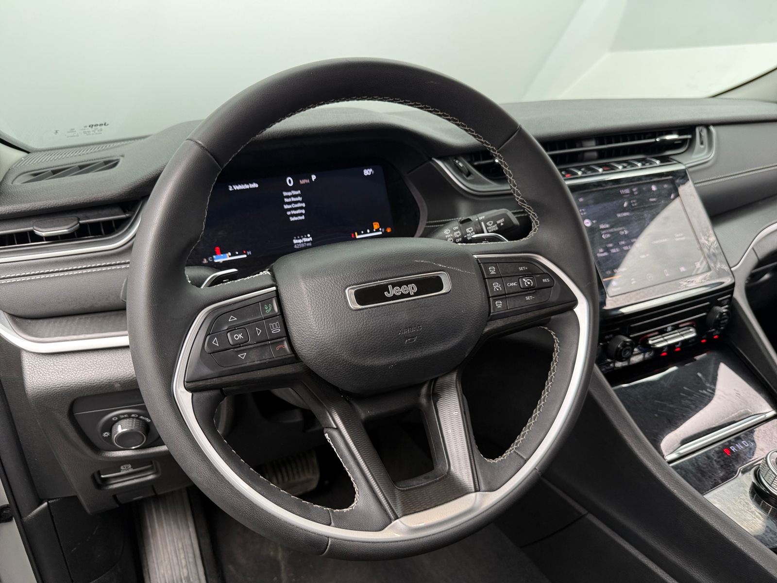 Thumbnail: 2023 Jeep Grand Cherokee - 5