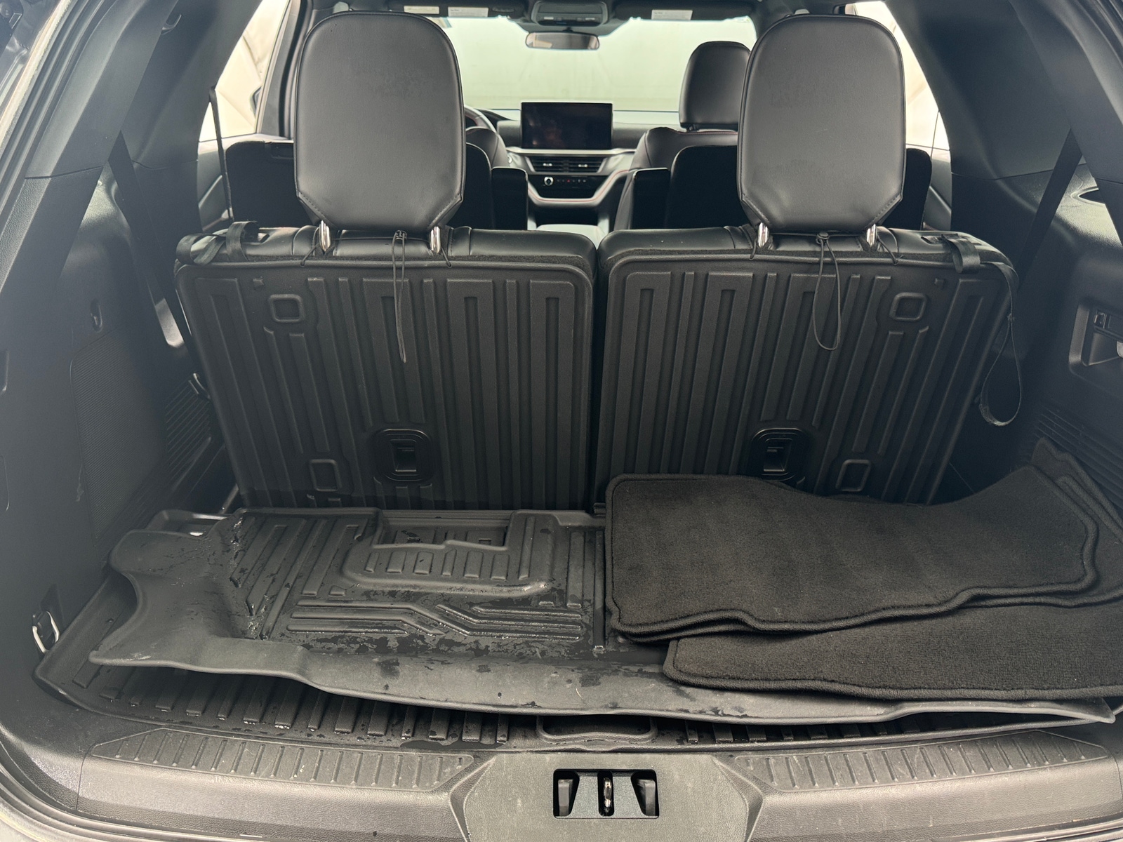 Thumbnail: 2026 Ford Explorer - 6