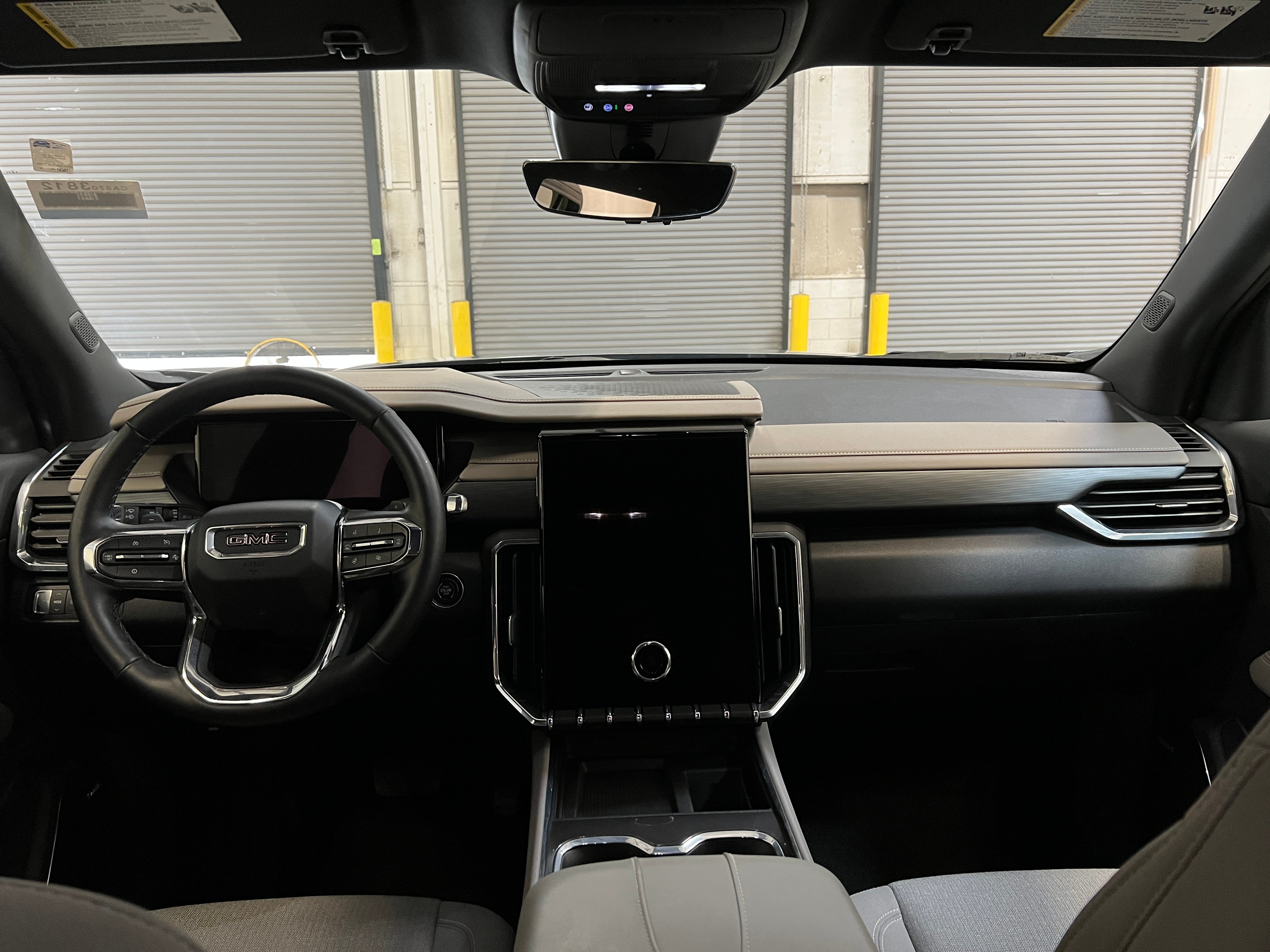 2026 GMC Acadia Elevation - Photo 8