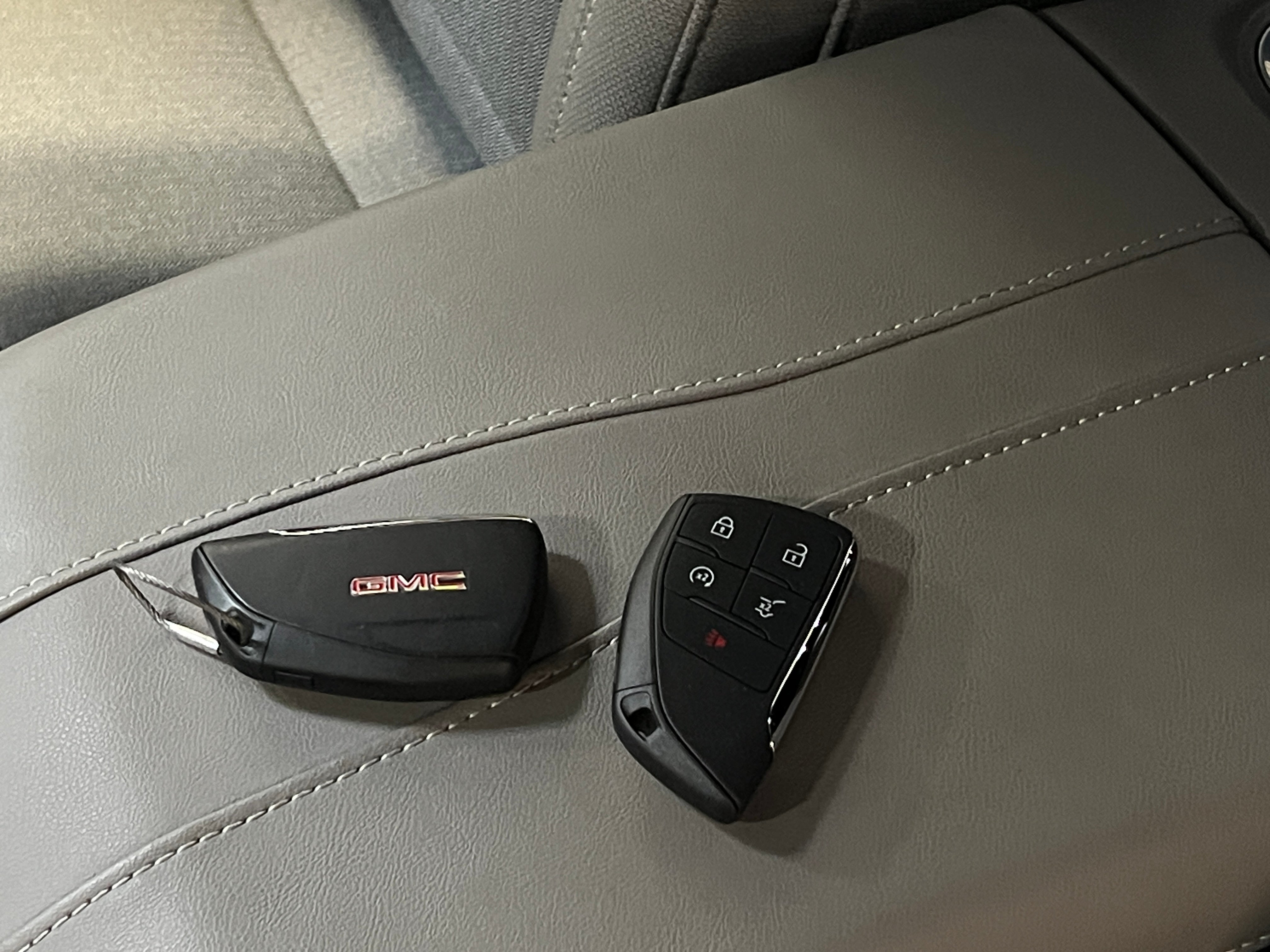 2026 GMC Acadia Elevation - Photo 11