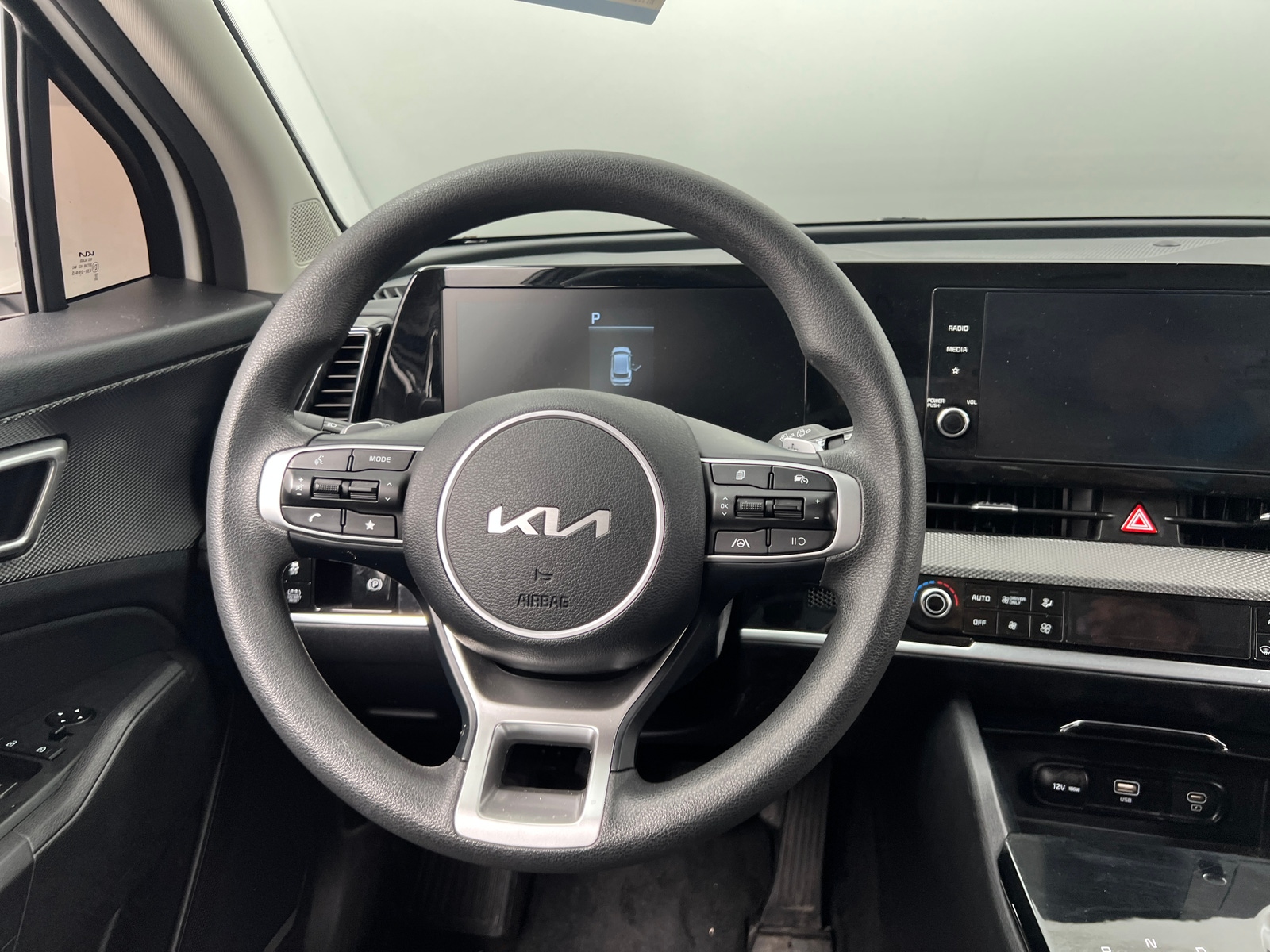 Thumbnail: 2023 Kia Sportage - 5