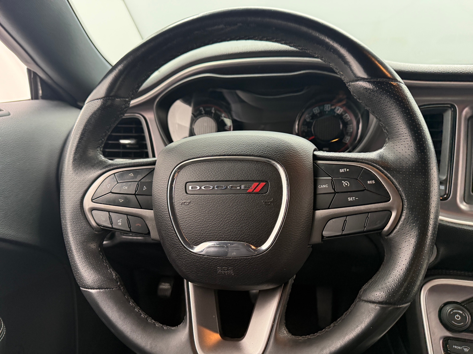 Thumbnail: 2019 Dodge Challenger - 4