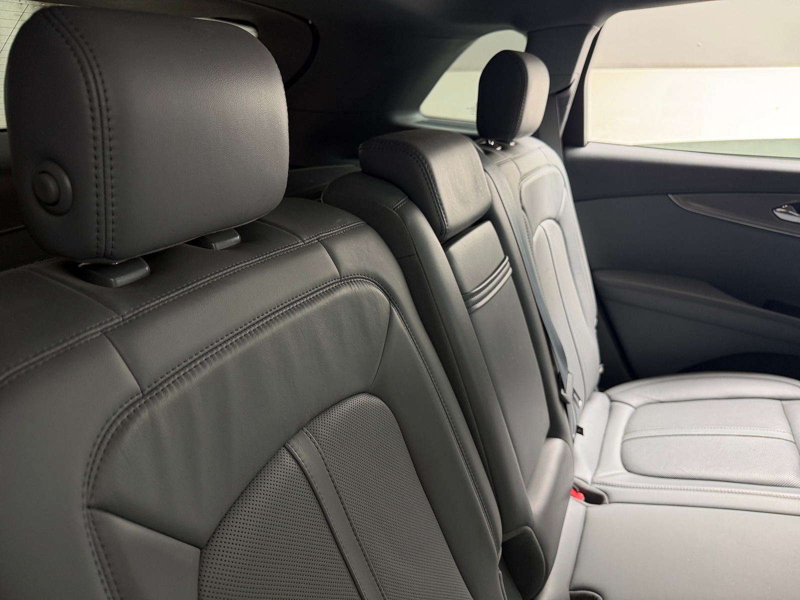 Thumbnail: 2019 Lincoln Nautilus - 5