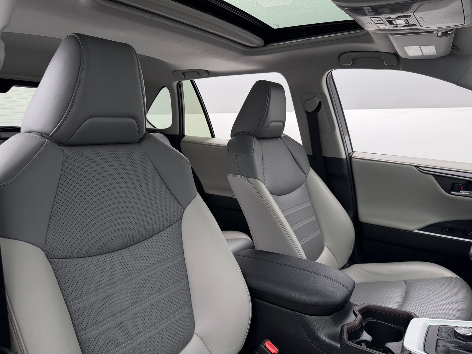 Thumbnail: 2020 Toyota RAV4 - 2