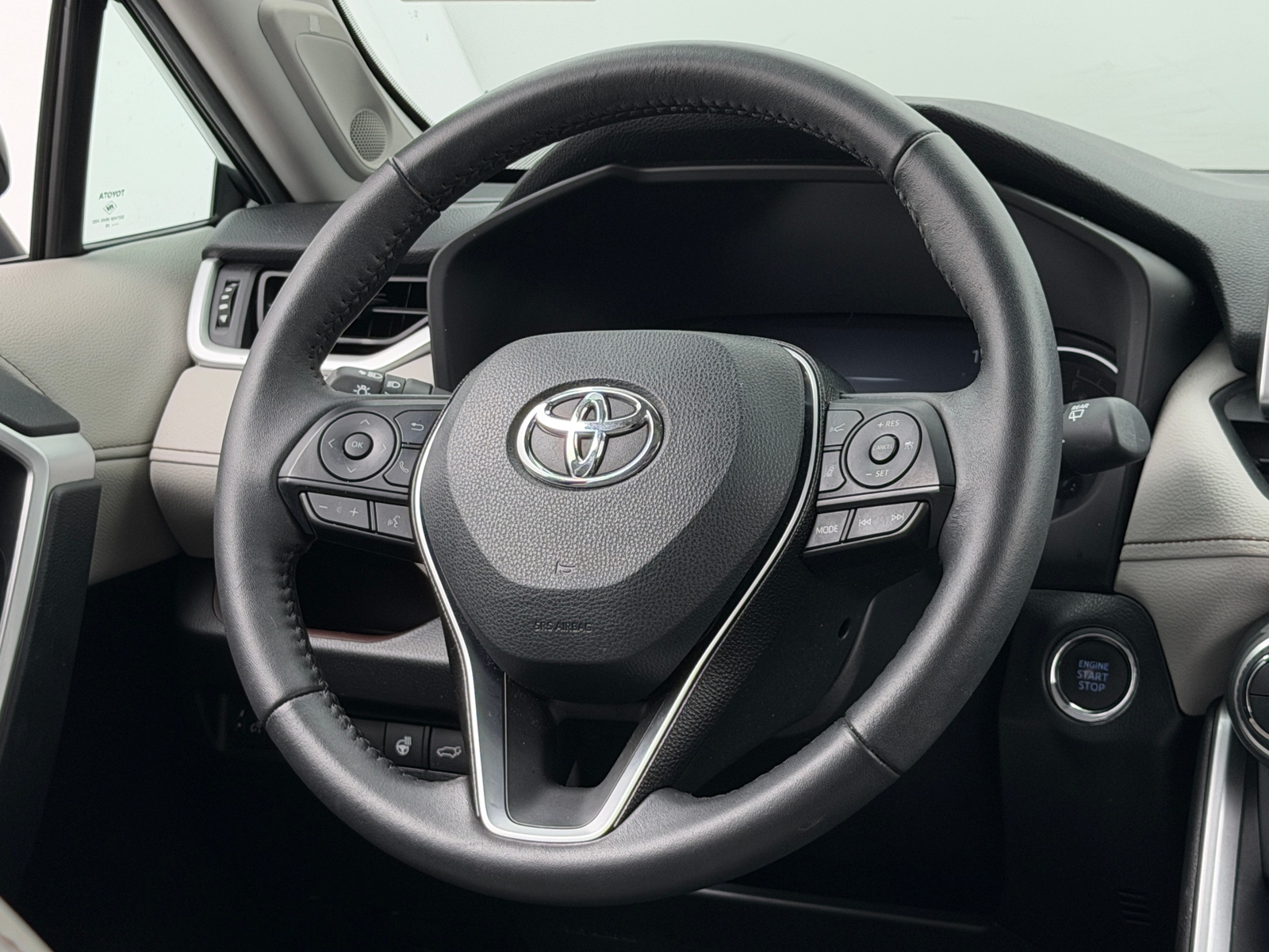 Thumbnail: 2020 Toyota RAV4 - 5