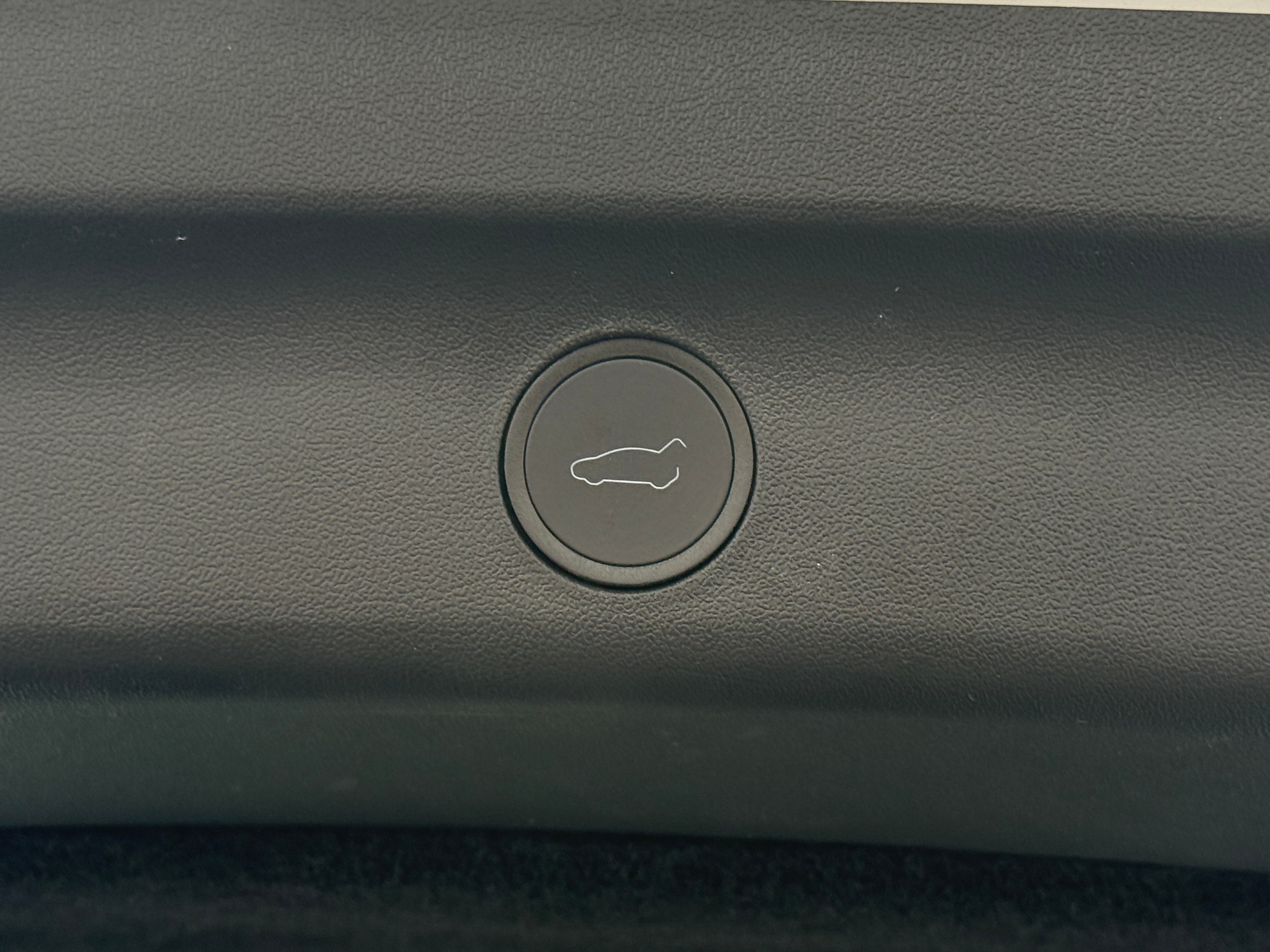 Used 2025 Tesla Model Y Long Range with VIN 7SAYGAEE7SF217786 for sale in Auburn, WA