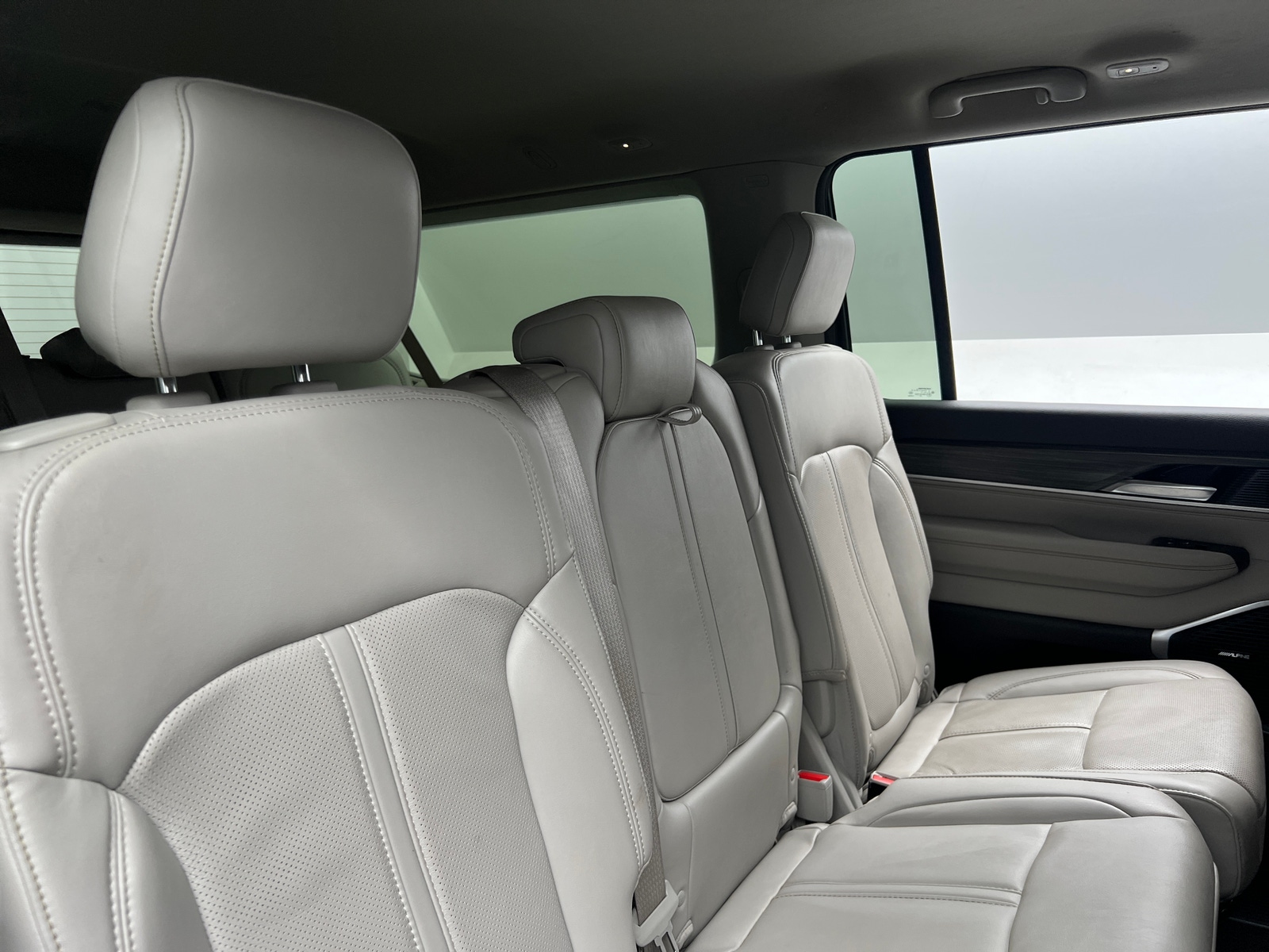 Thumbnail: 2023 Jeep Wagoneer - 5